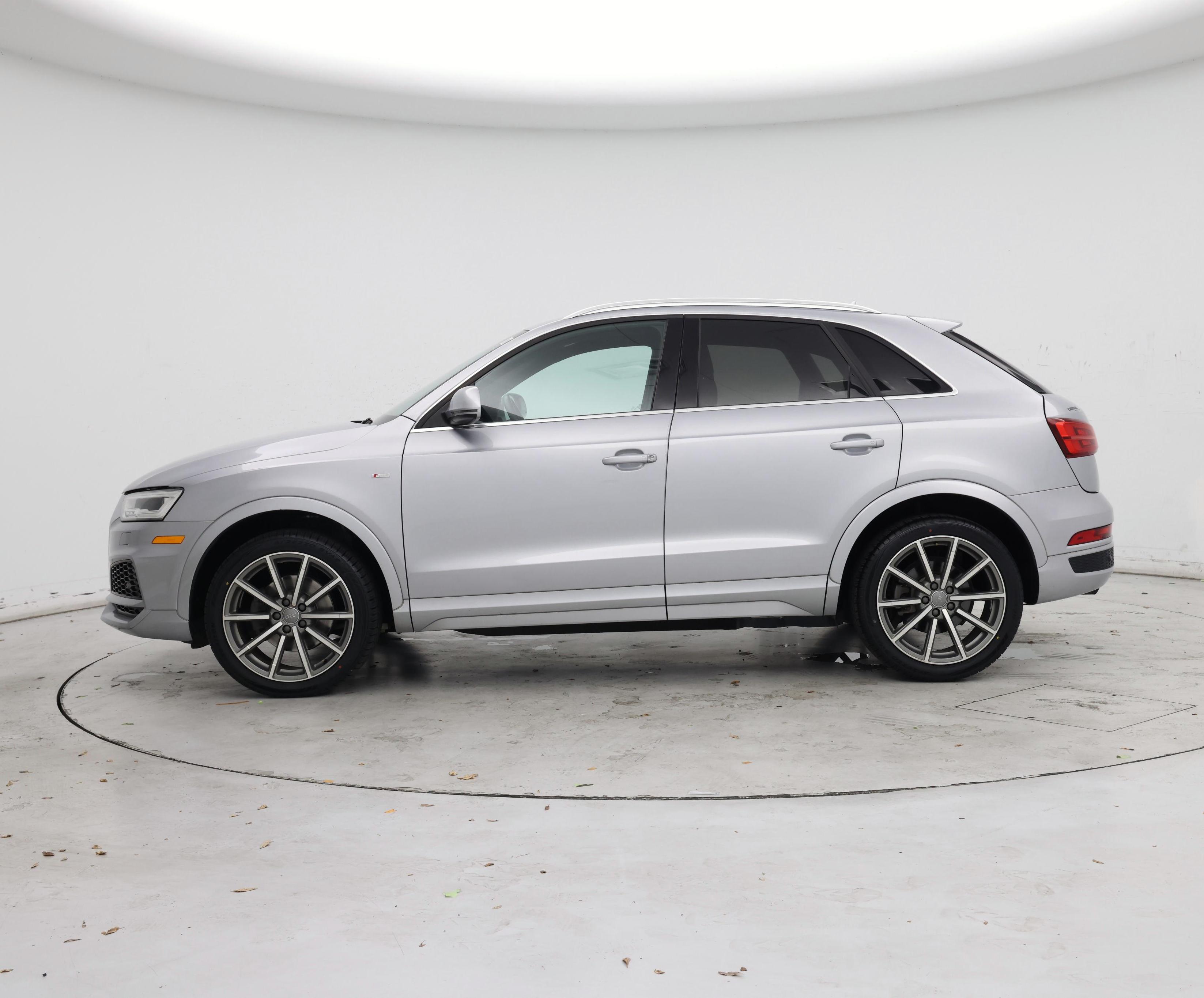 Thumbnail: 2018 Audi Q3 - 3