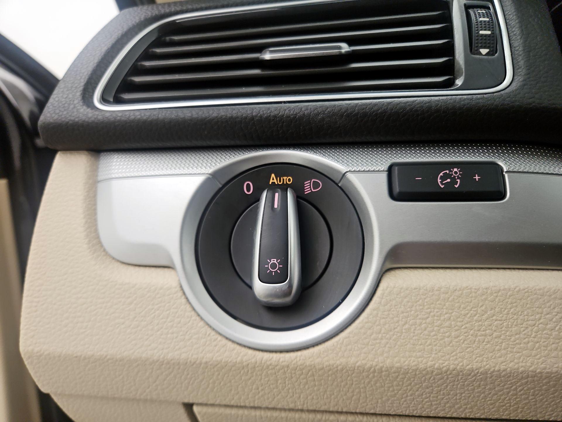 Thumbnail: 2019 Volkswagen Passat - 13