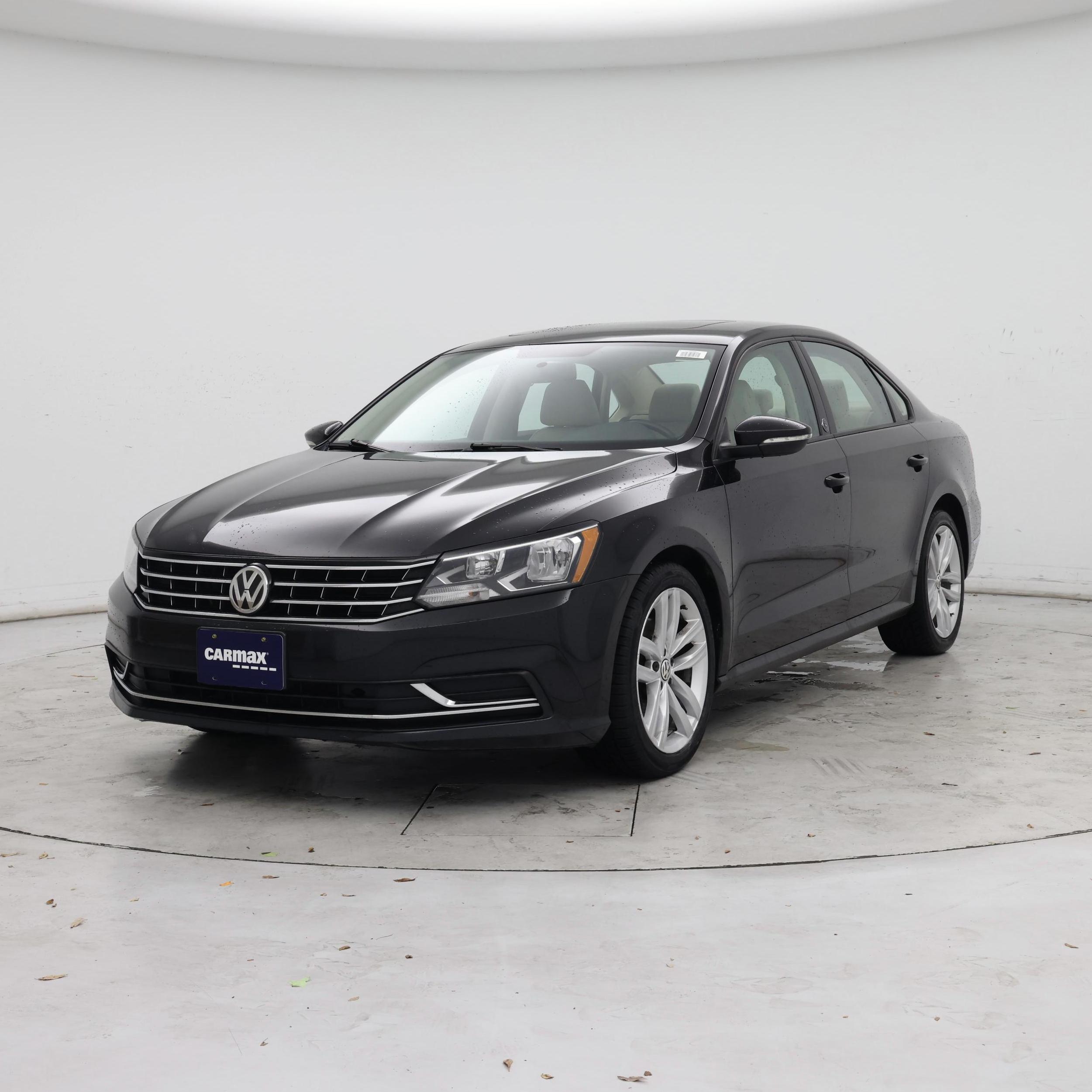 Thumbnail: 2019 Volkswagen Passat - 4