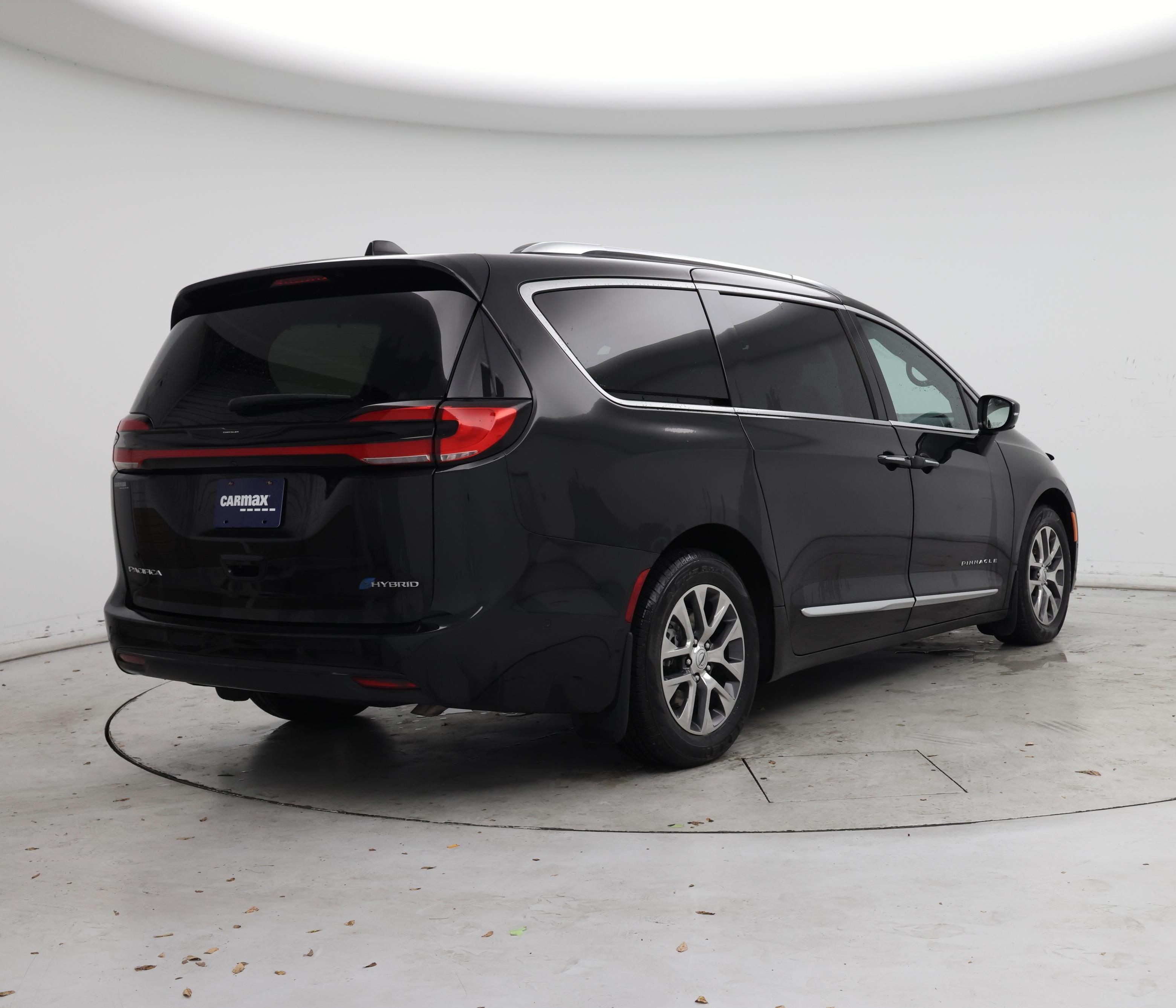 Thumbnail: 2023 Chrysler Pacifica - 8