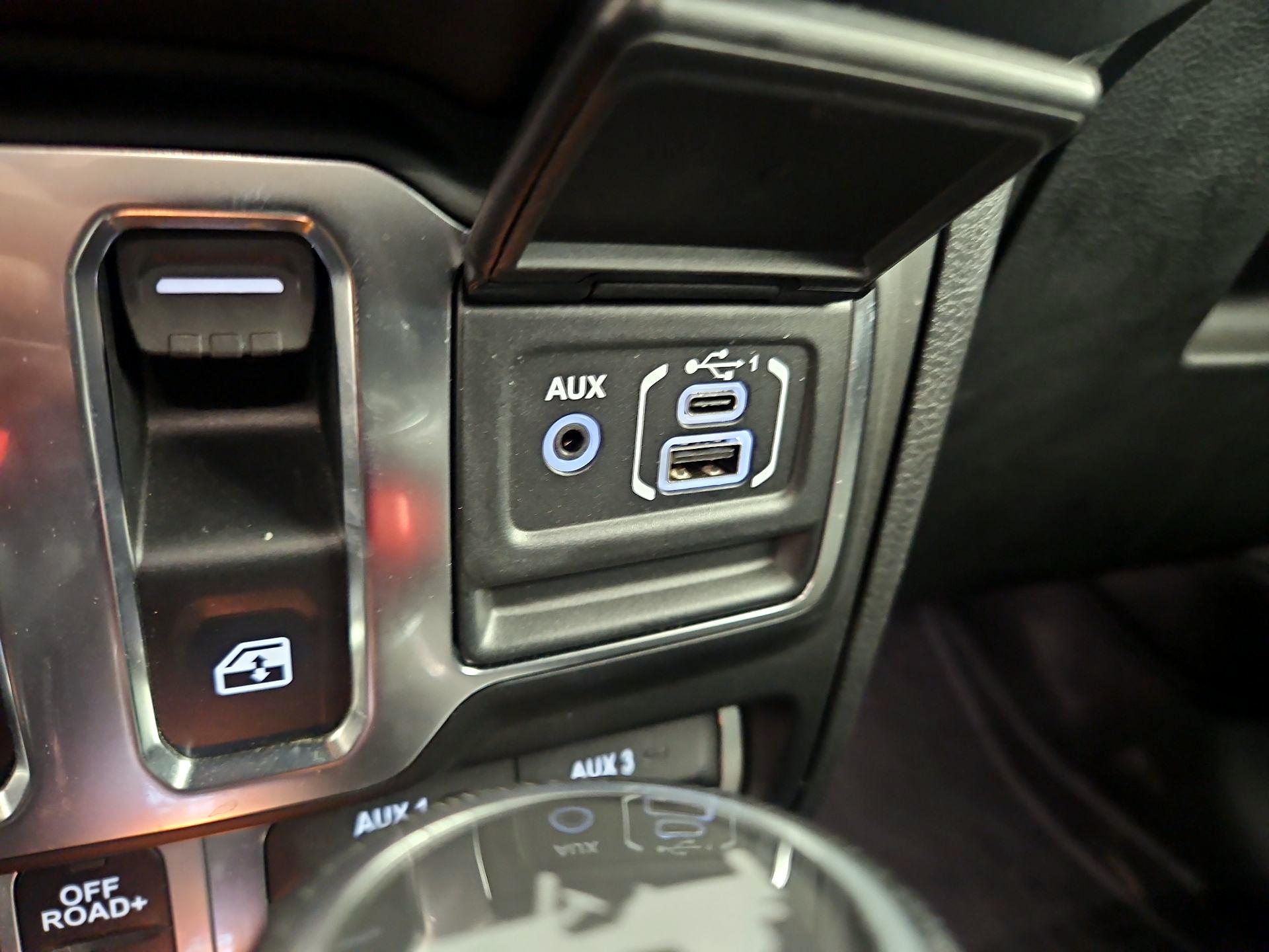 Thumbnail: 2024 Jeep Wrangler - 19