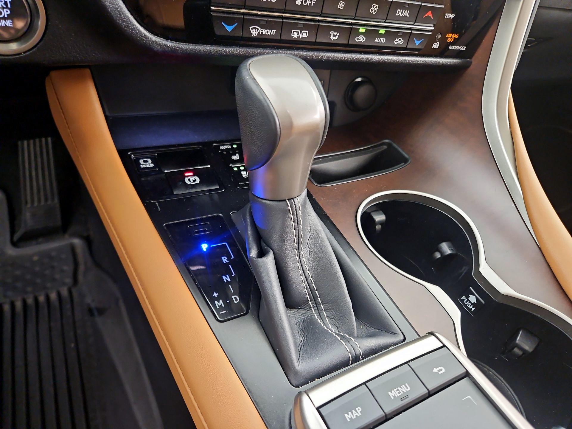 Thumbnail: 2022 Lexus RX - 17