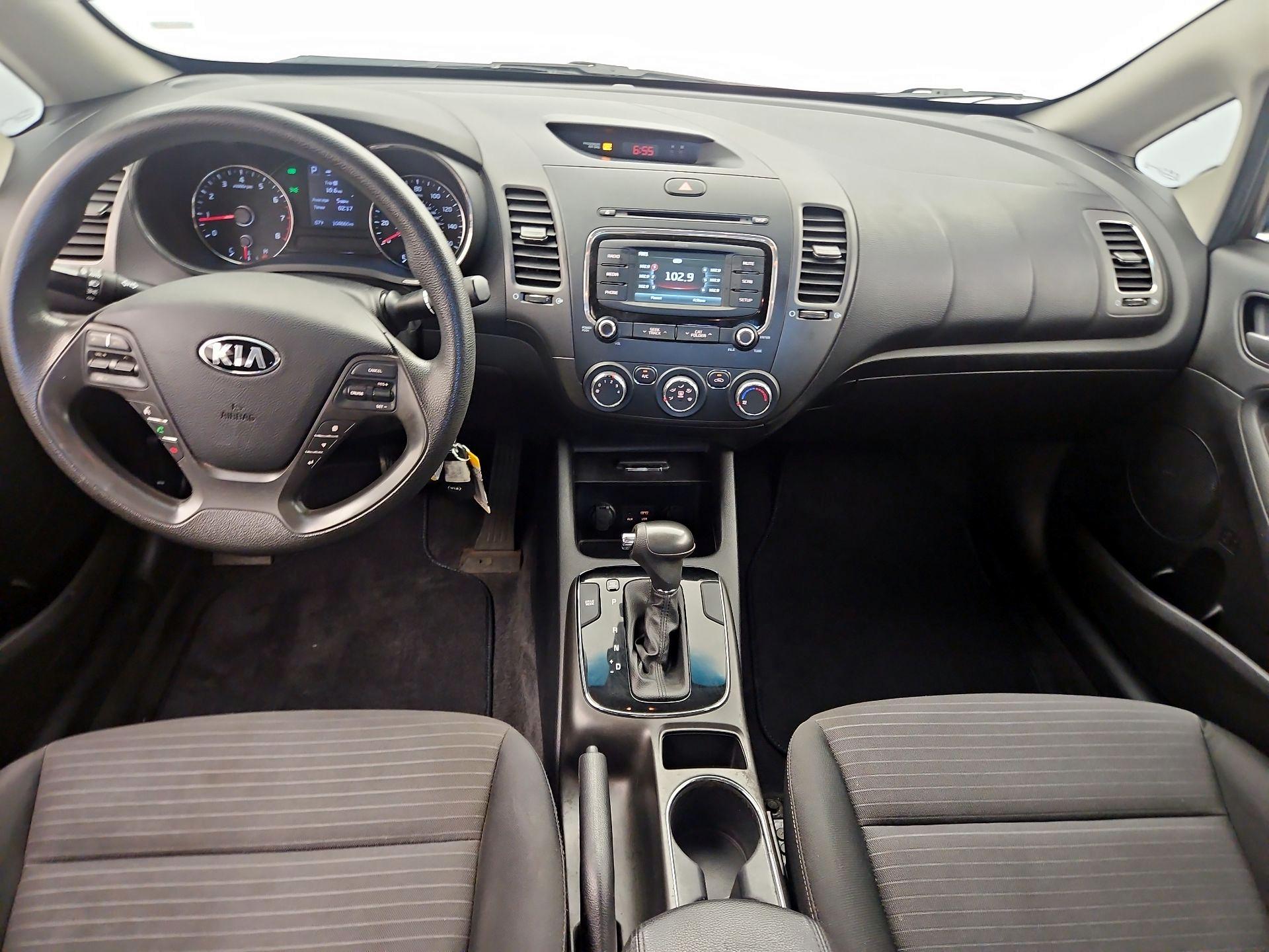 Thumbnail: 2017 Kia Forte - 9