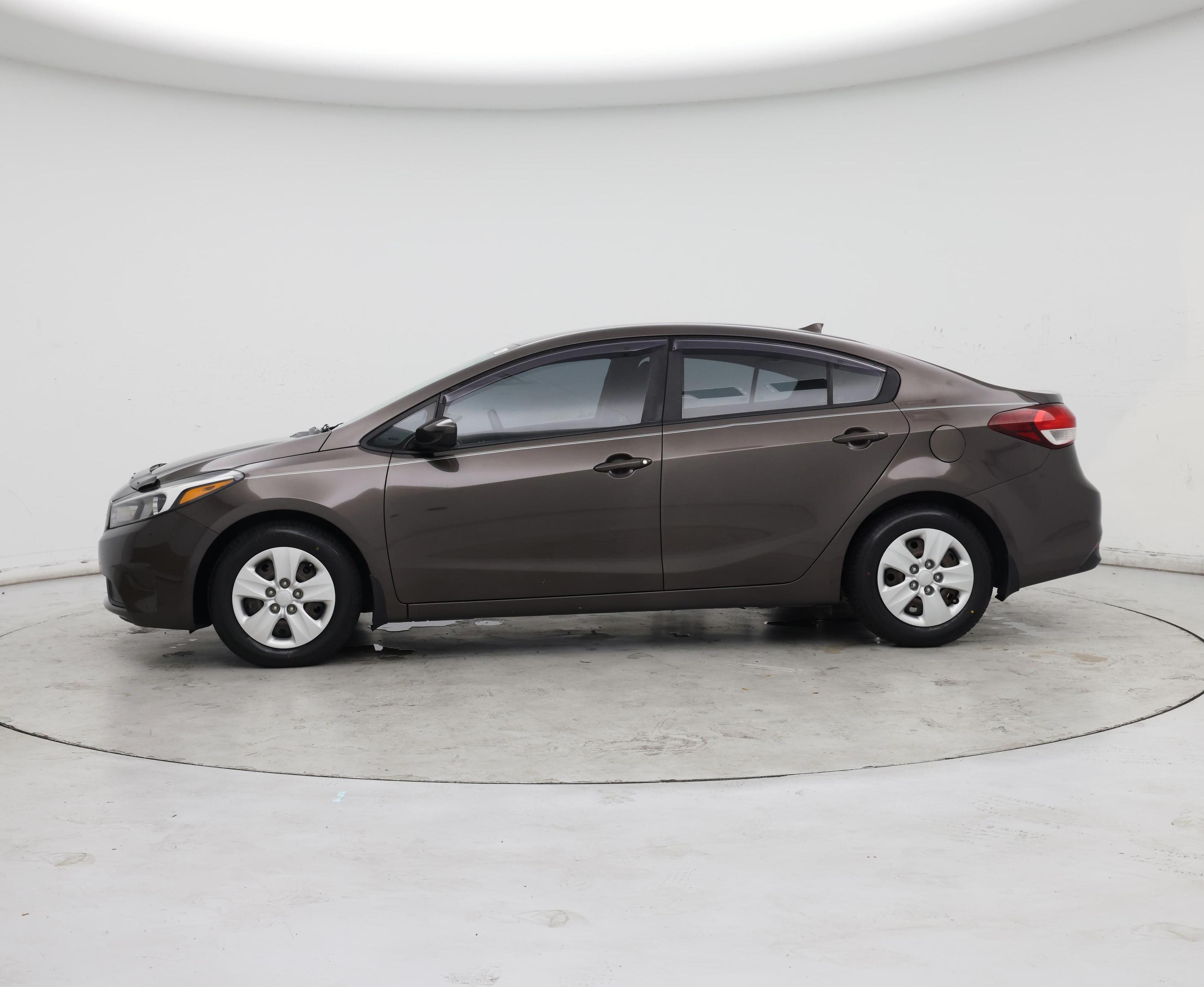 Thumbnail: 2017 Kia Forte - 3