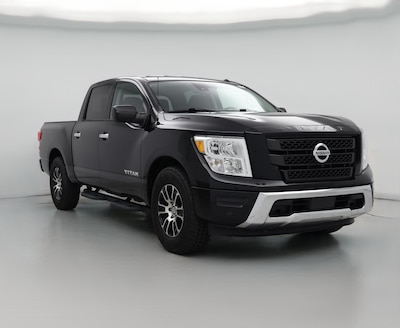 Black 2021 Nissan Titan SV