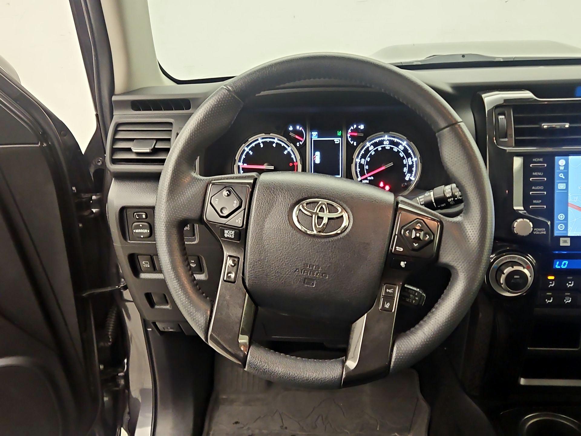 Thumbnail: 2022 Toyota 4Runner - 10