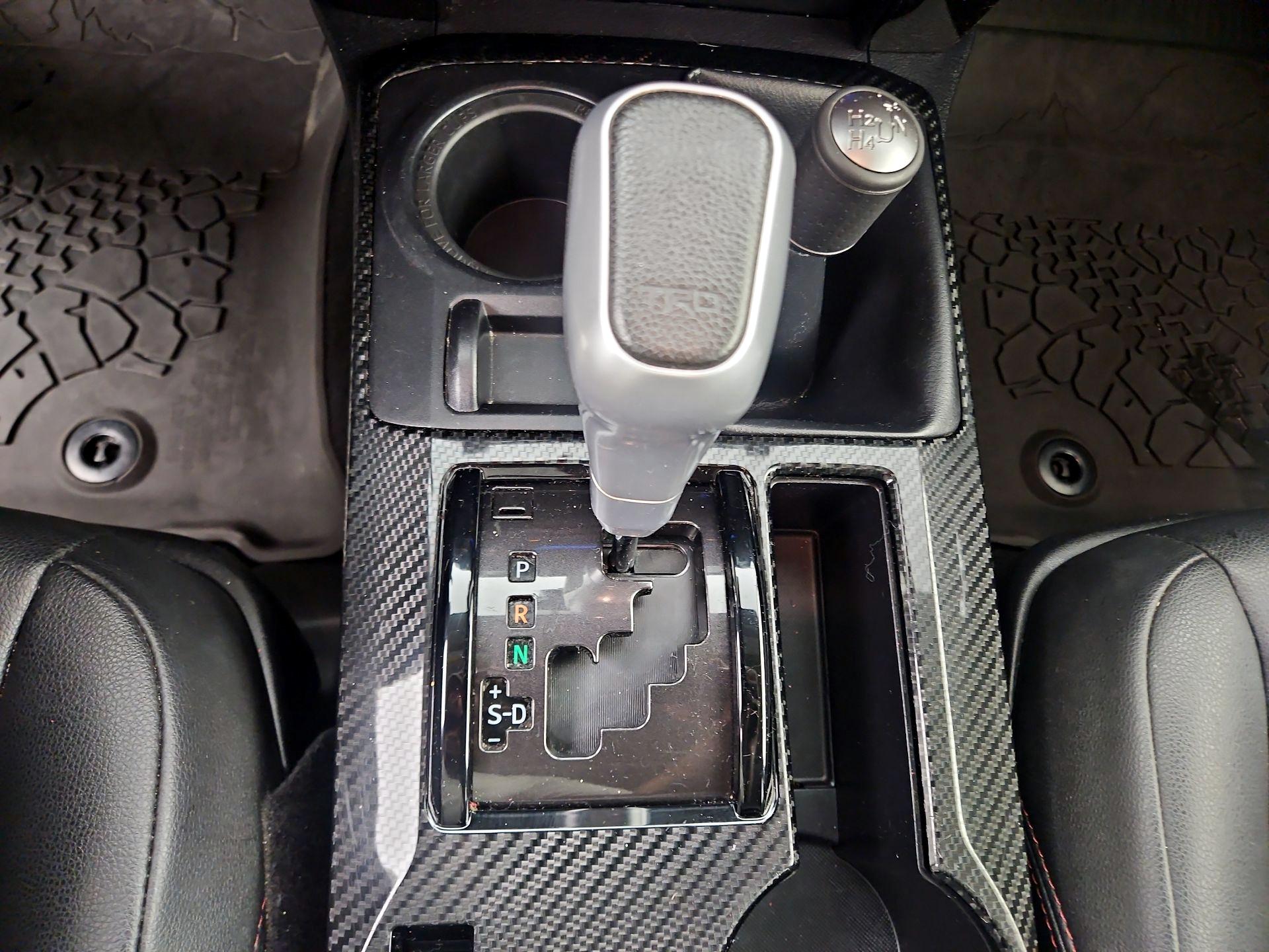 Thumbnail: 2022 Toyota 4Runner - 18