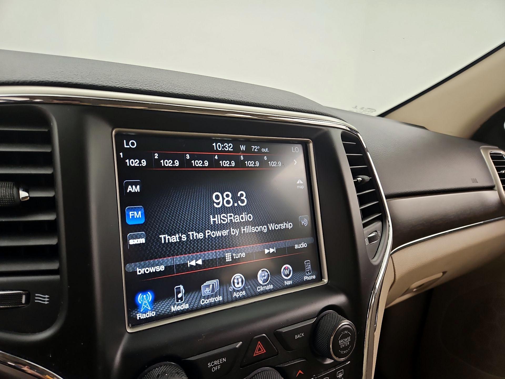 Thumbnail: 2016 Jeep Grand Cherokee - 15