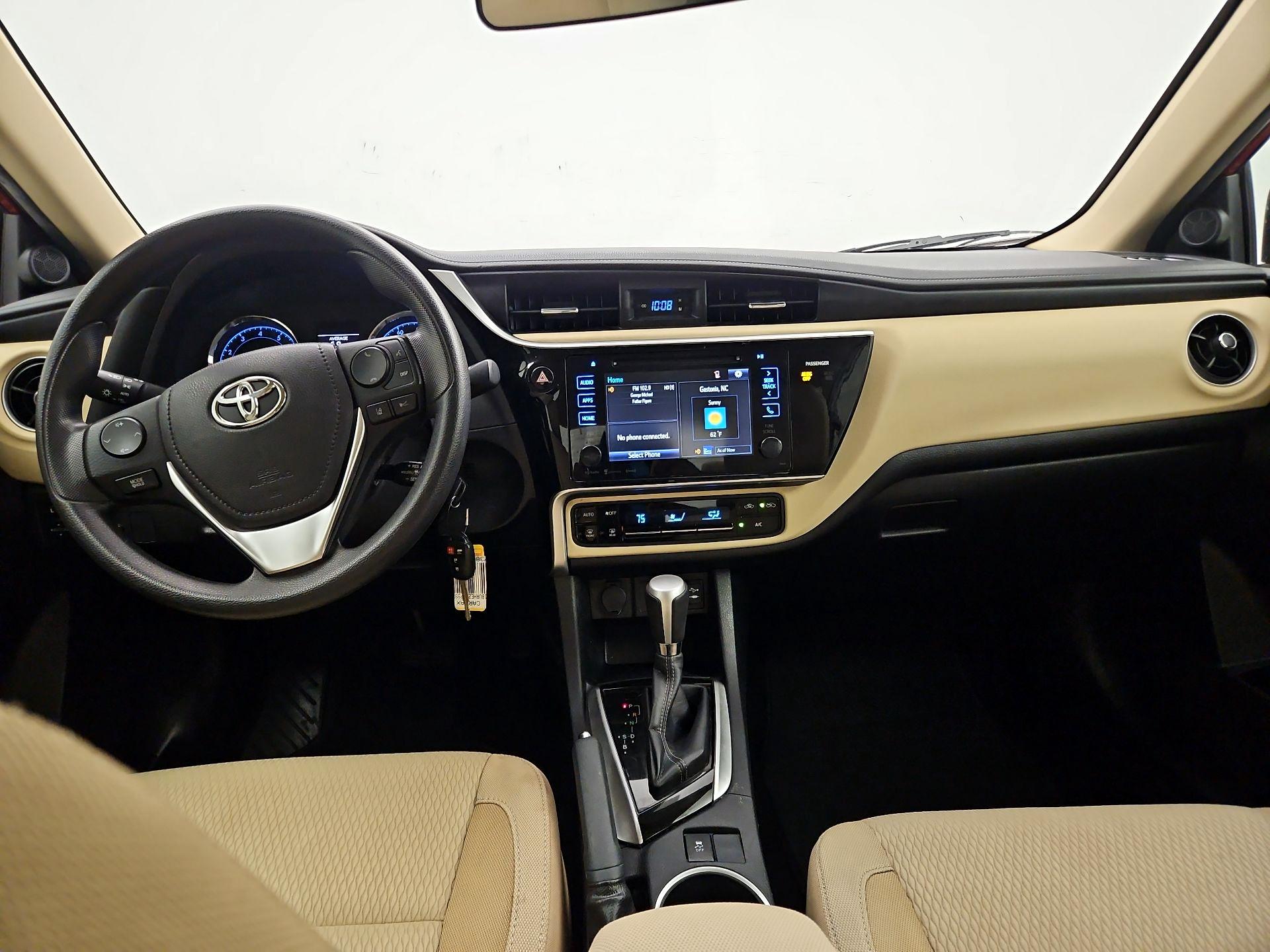 Thumbnail: 2017 Toyota Corolla - 8