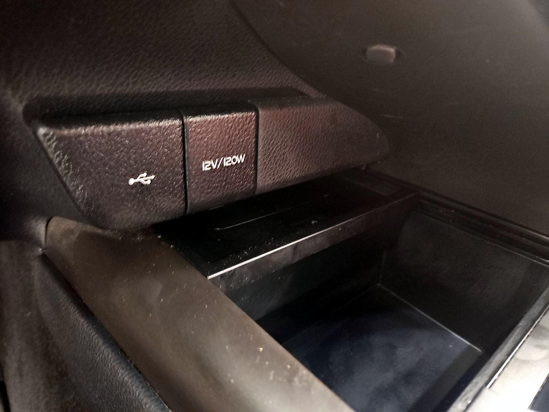Thumbnail: 2021 Toyota Camry - 18