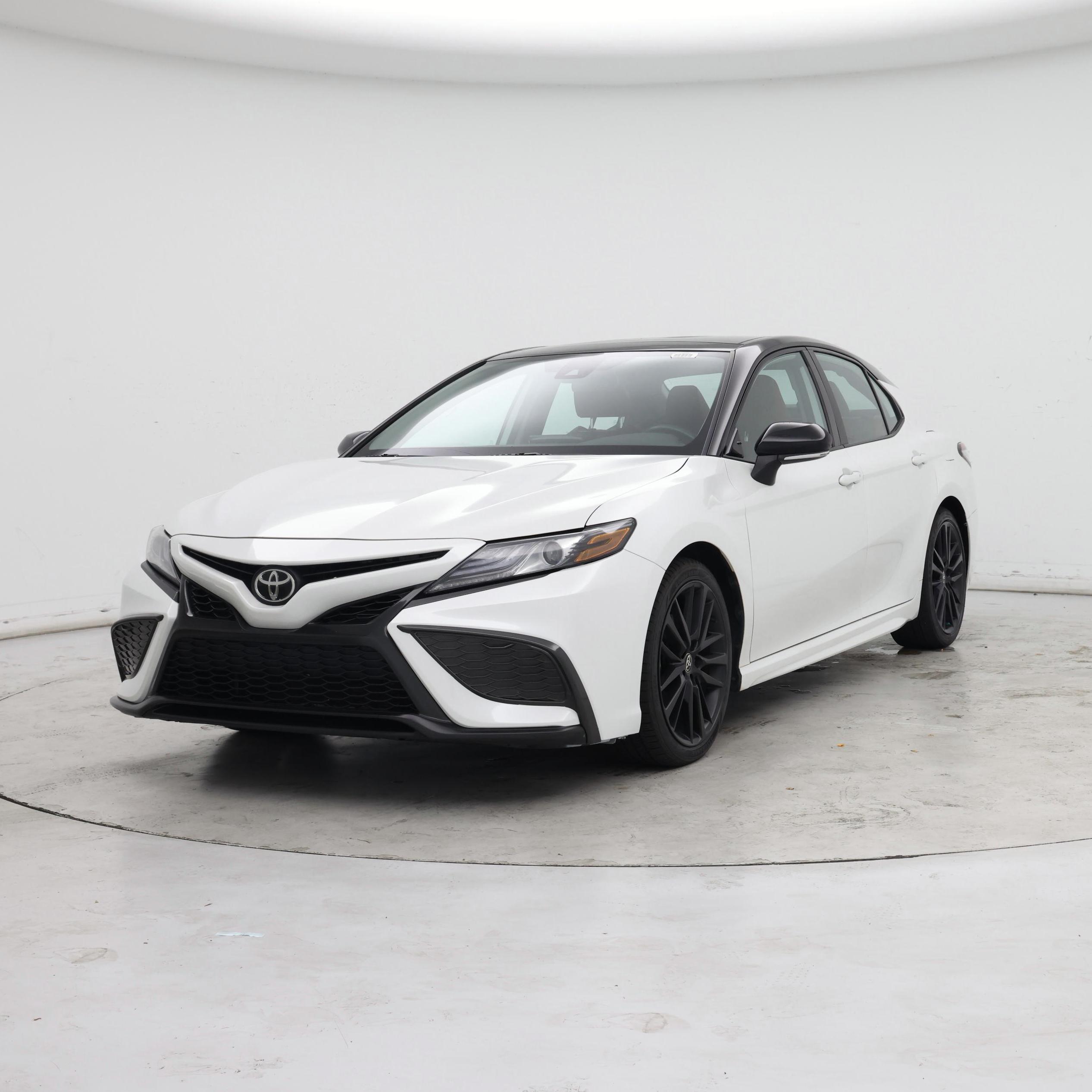 Thumbnail: 2021 Toyota Camry - 4