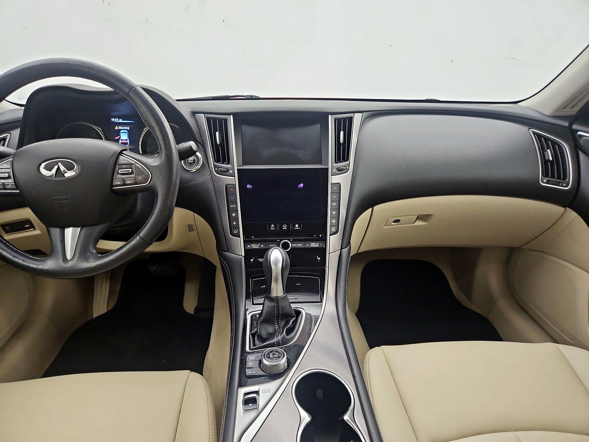 Thumbnail: 2016 INFINITI Q50 - 9