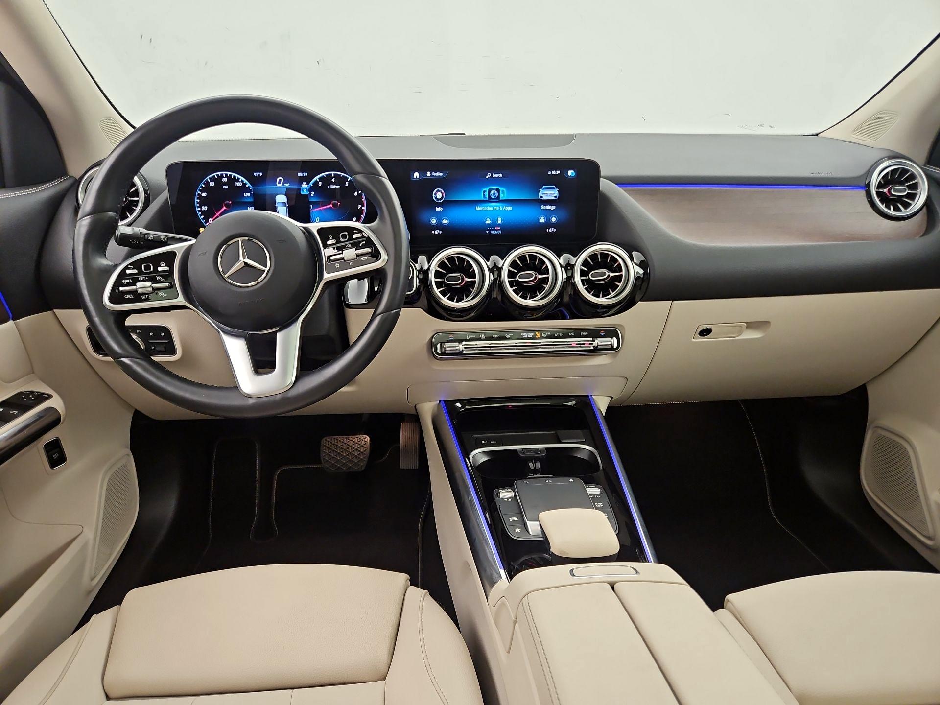Thumbnail: 2023 Mercedes-Benz GLA - 9