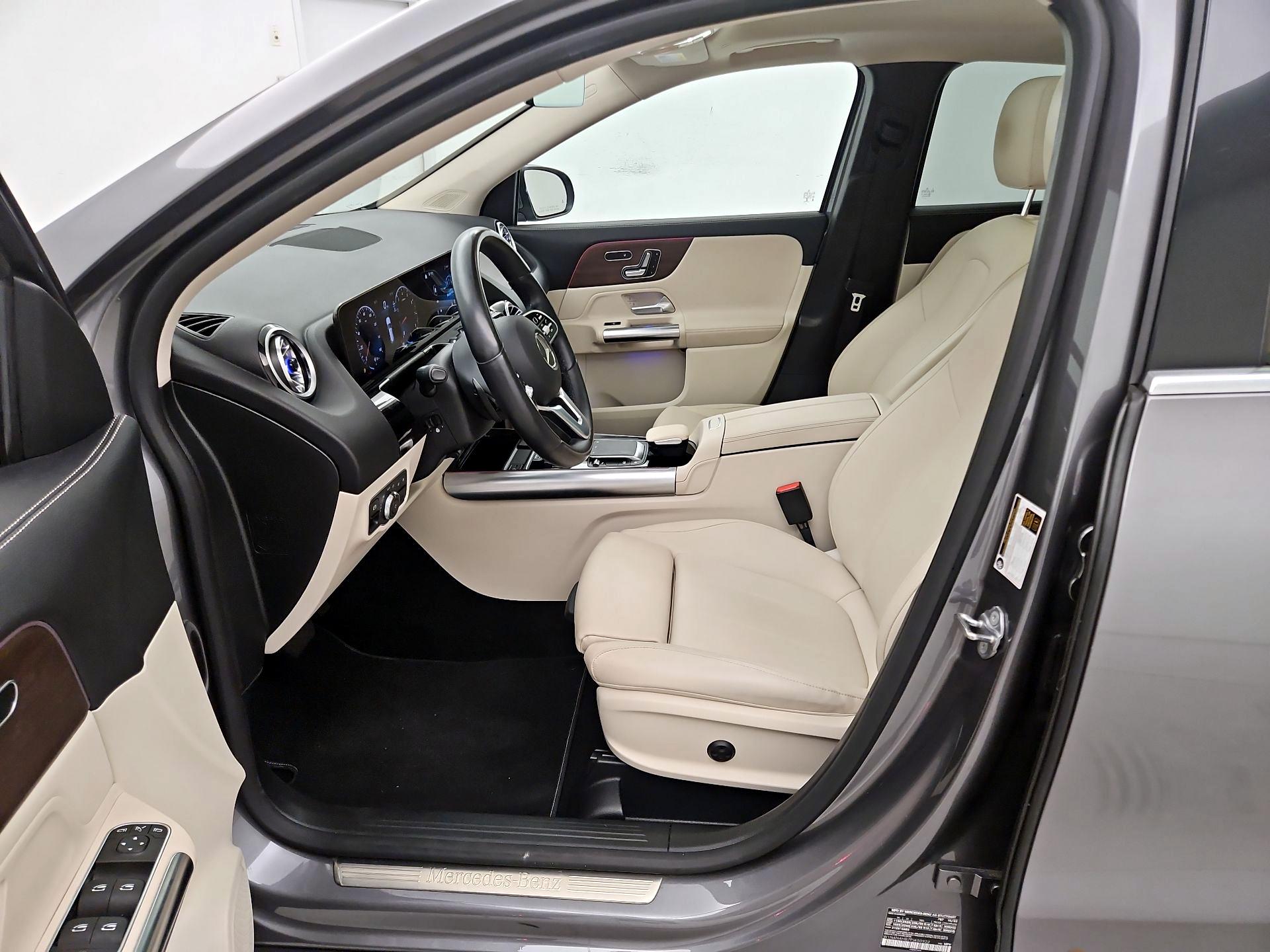 Thumbnail: 2023 Mercedes-Benz GLA - 11