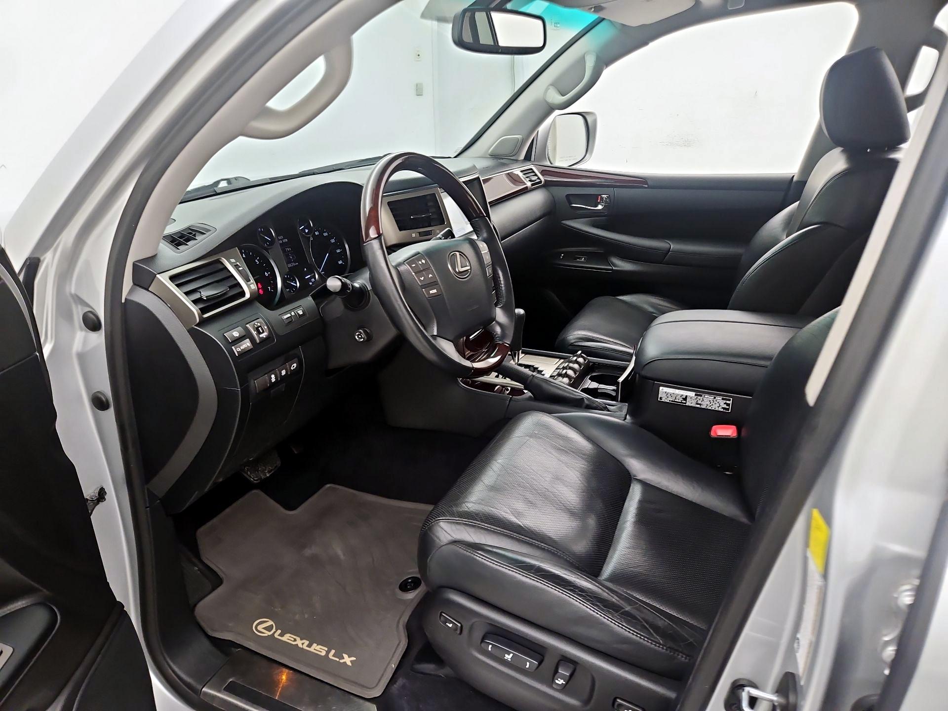 Thumbnail: 2015 Lexus LX - 11