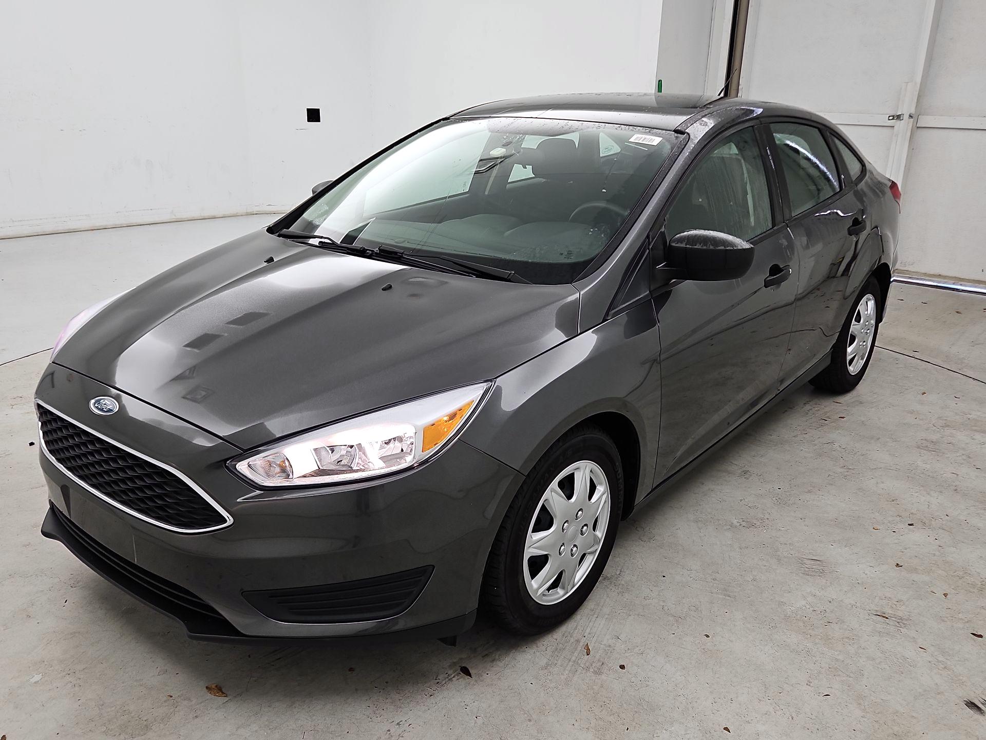 Thumbnail: 2018 Ford Focus - 3