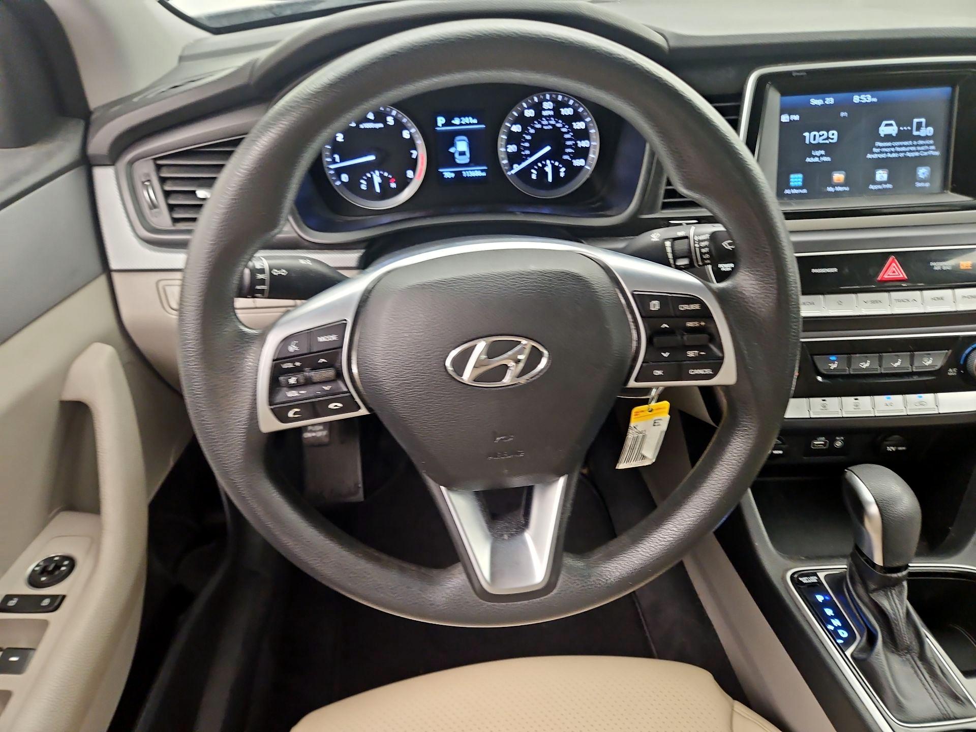Thumbnail: 2019 Hyundai Sonata - 10