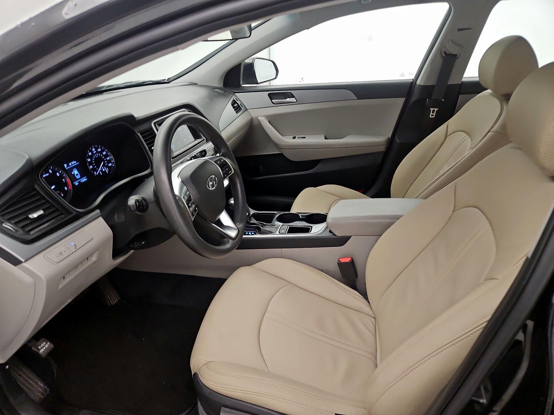 Thumbnail: 2019 Hyundai Sonata - 11