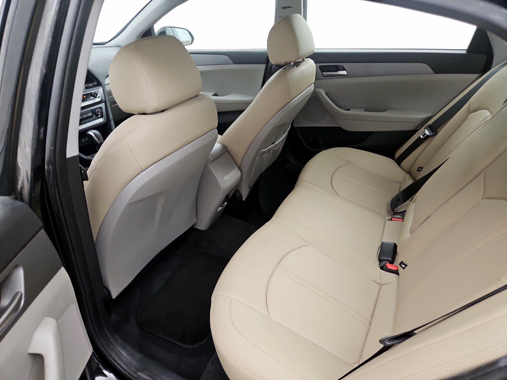 Thumbnail: 2019 Hyundai Sonata - 19