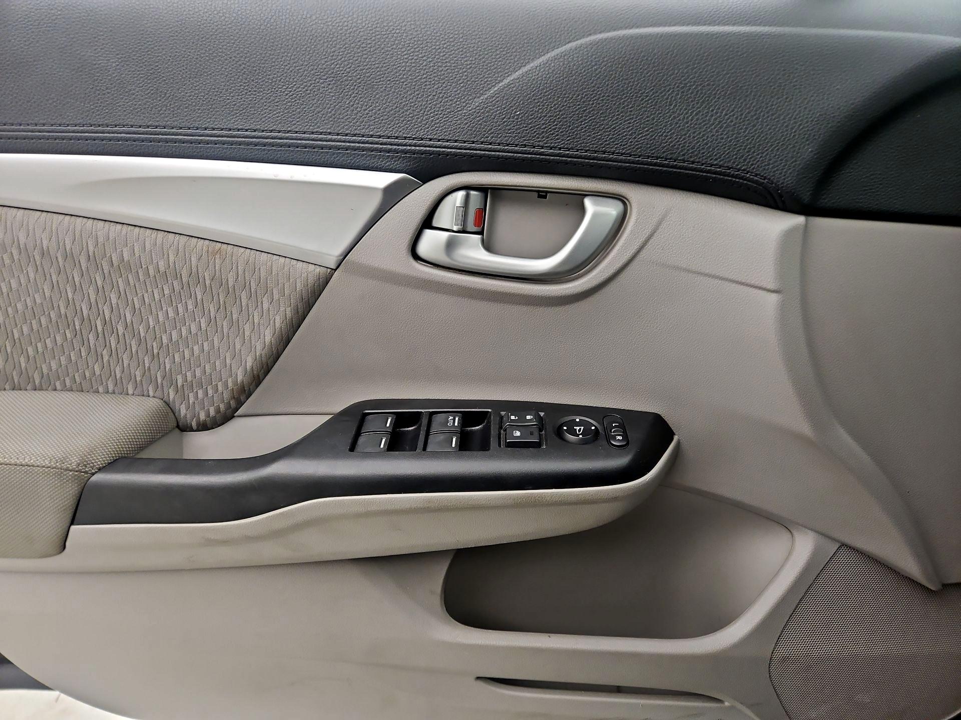 Thumbnail: 2014 Honda Civic - 12