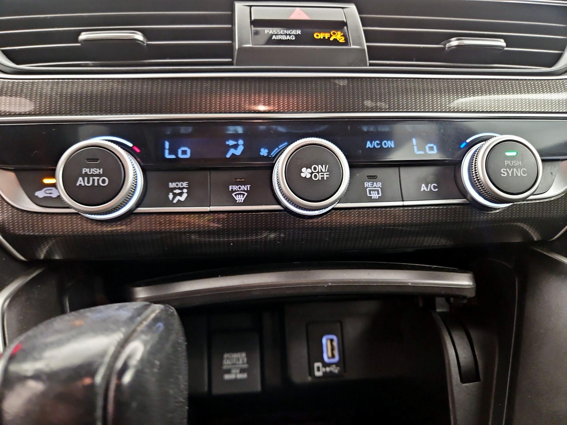 Thumbnail: 2018 Honda Accord - 16
