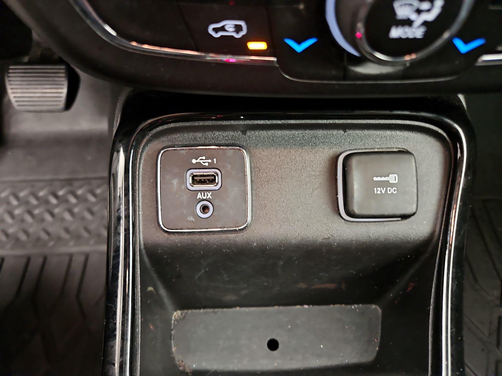 Thumbnail: 2019 Jeep Compass - 18