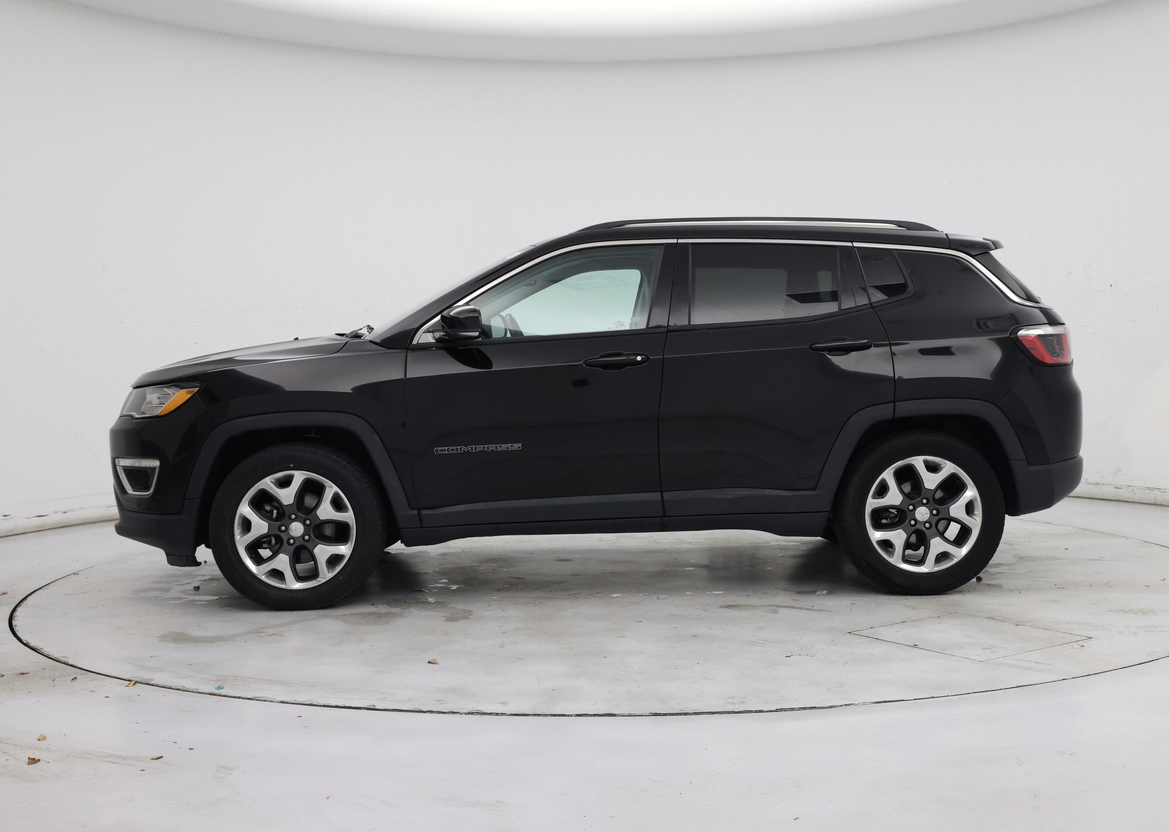Thumbnail: 2019 Jeep Compass - 3