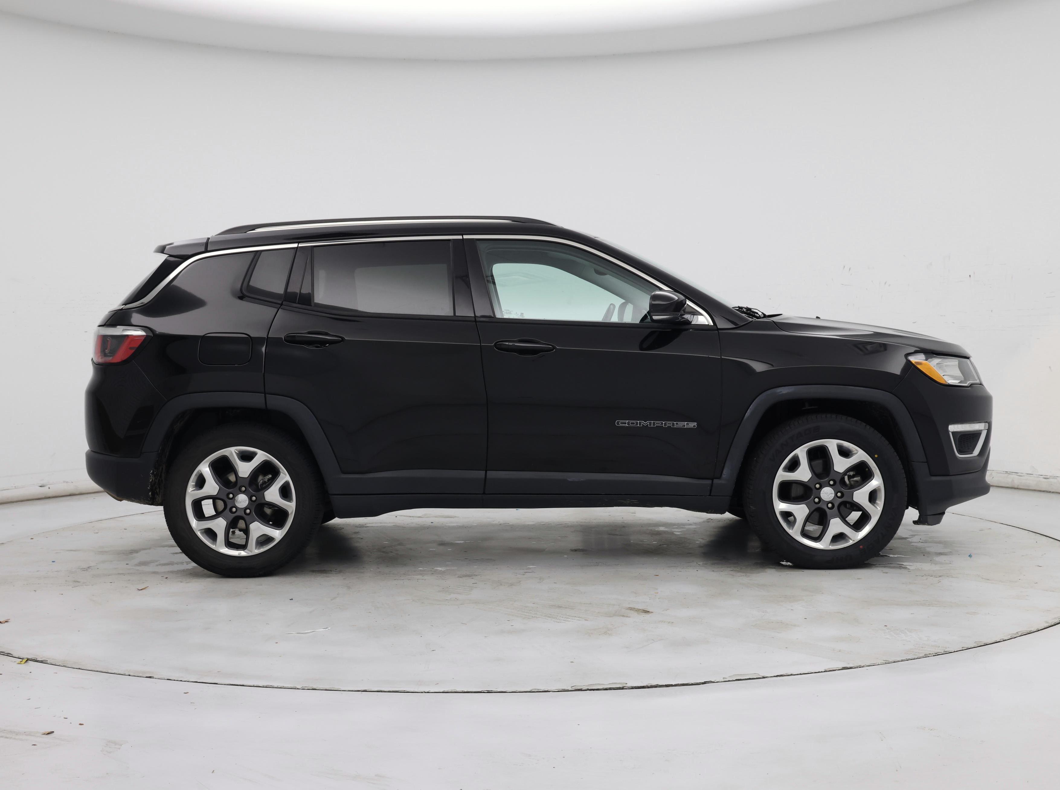 Thumbnail: 2019 Jeep Compass - 7
