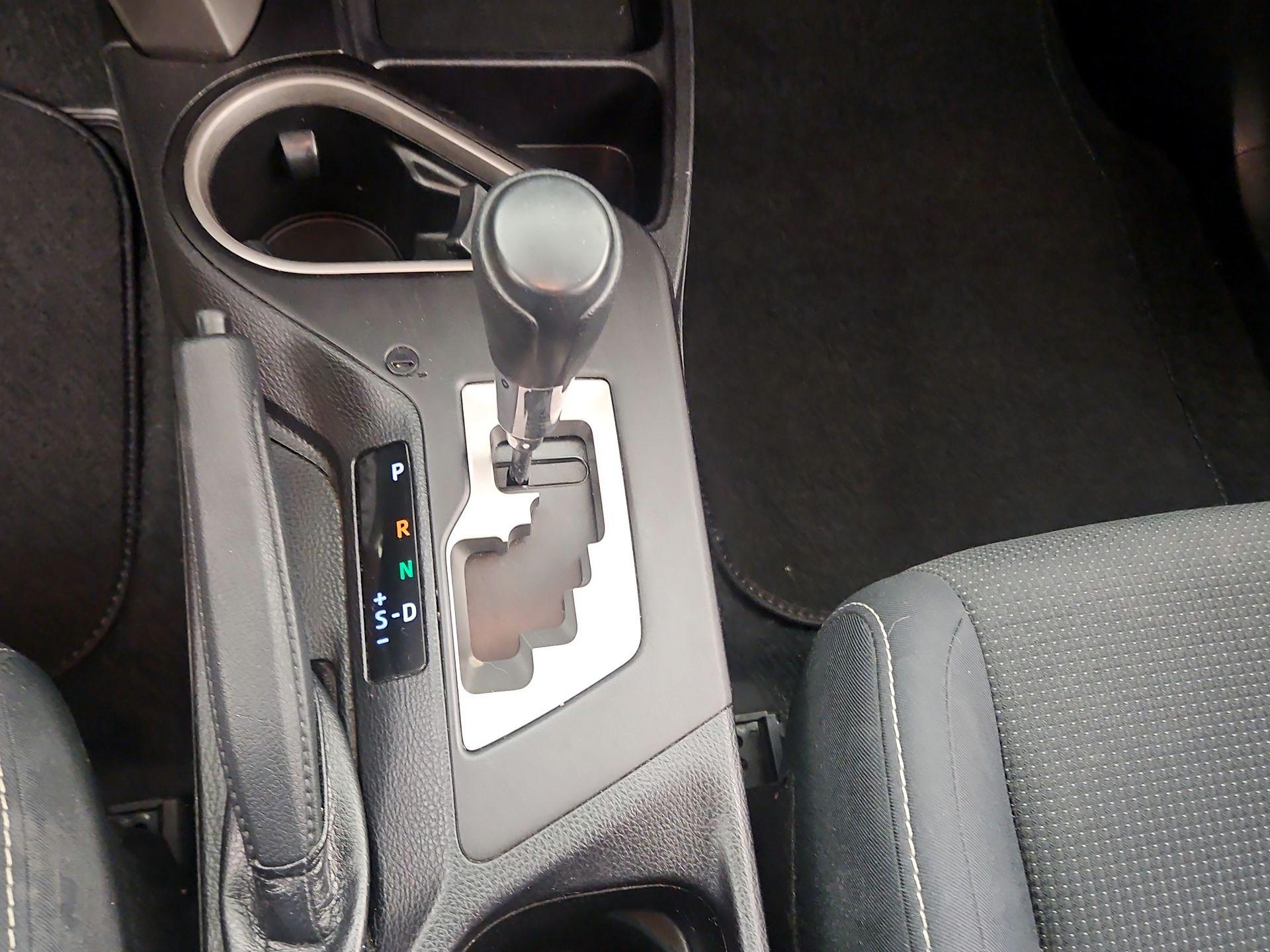Thumbnail: 2018 Toyota RAV4 - 17