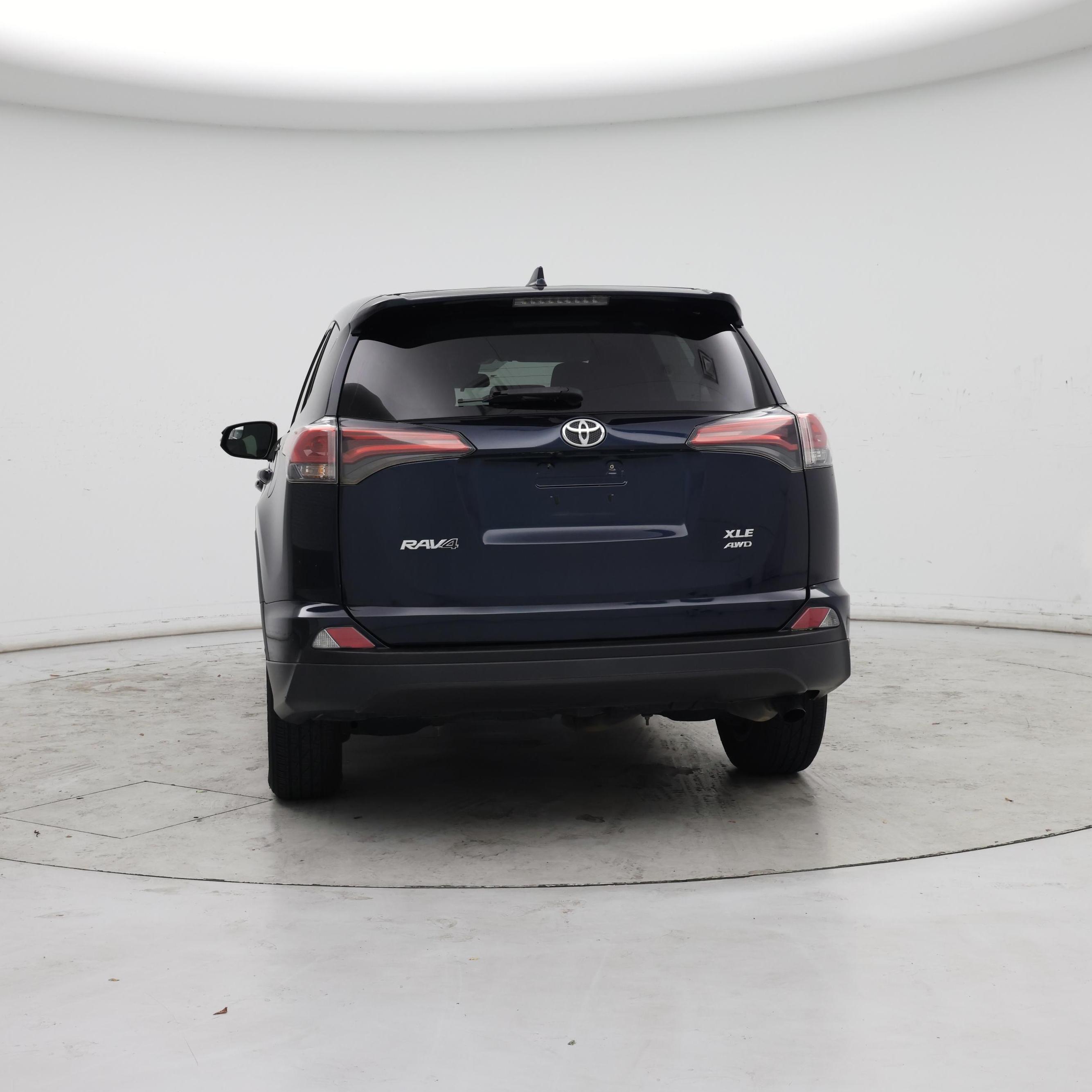 Thumbnail: 2018 Toyota RAV4 - 6