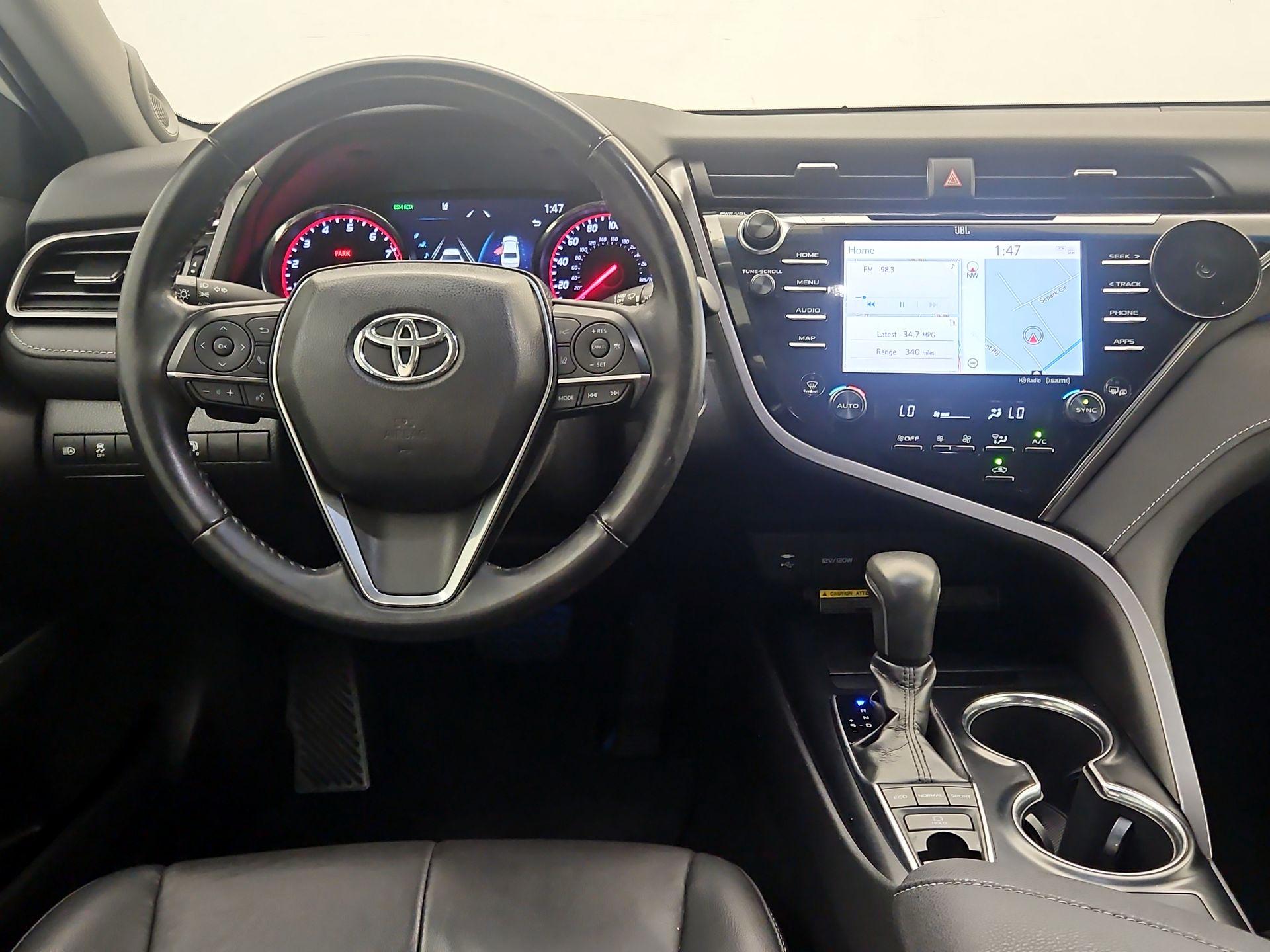 Thumbnail: 2019 Toyota Camry - 10
