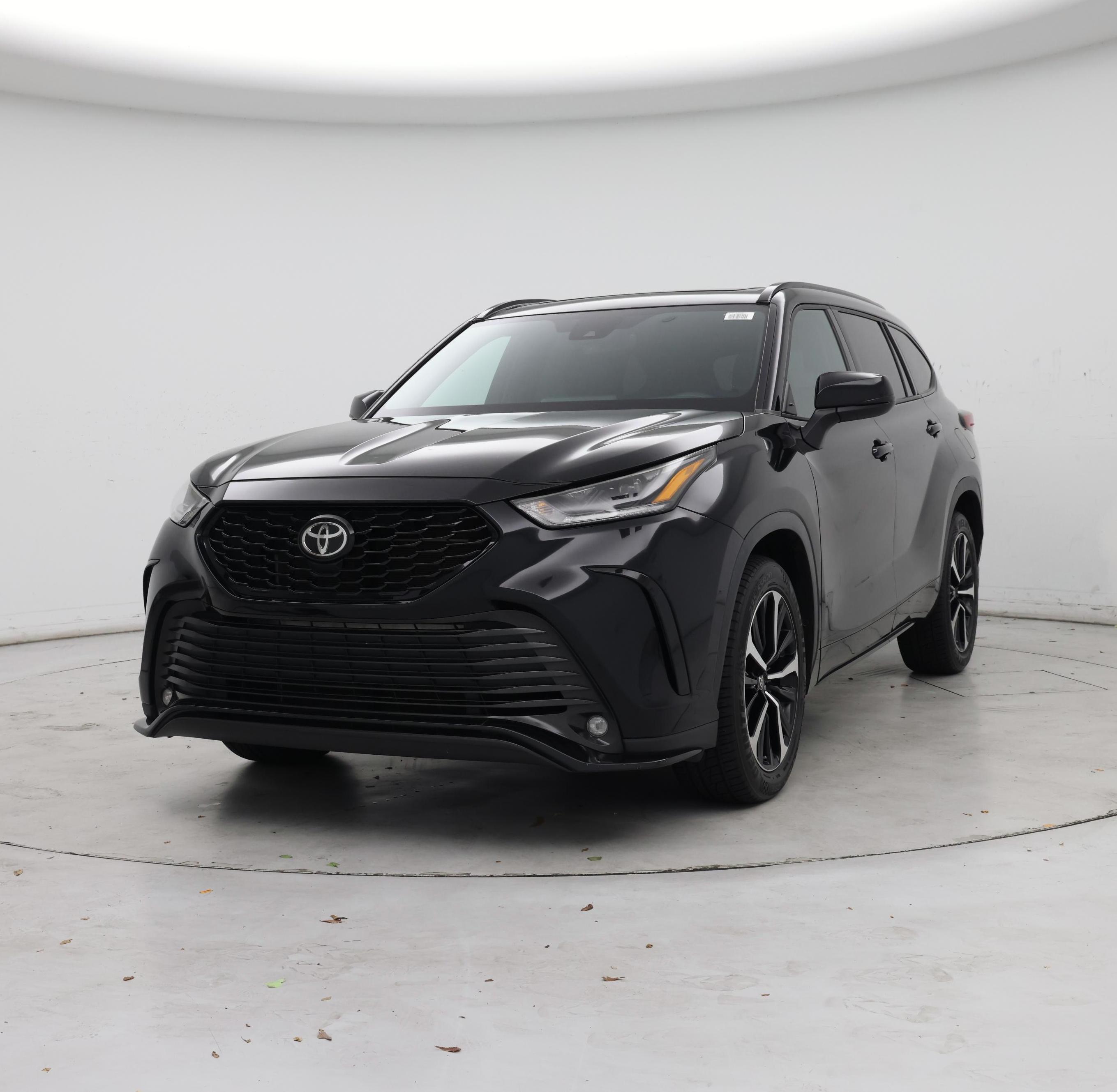 Thumbnail: 2022 Toyota Highlander - 4