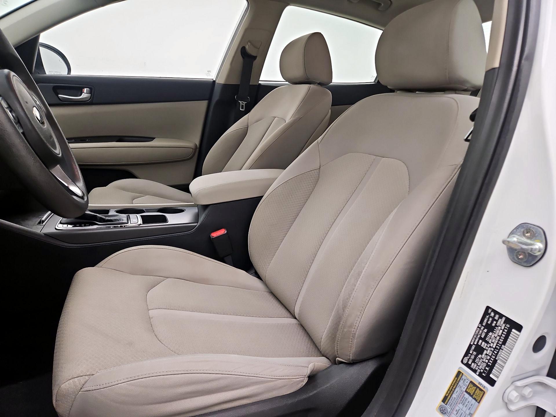 Thumbnail: 2016 Kia Optima - 11