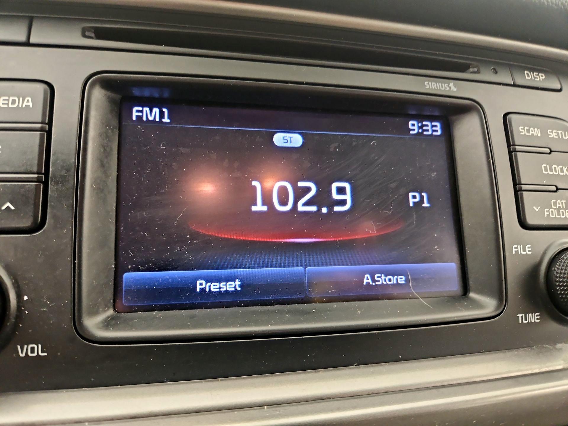 Thumbnail: 2016 Kia Optima - 15