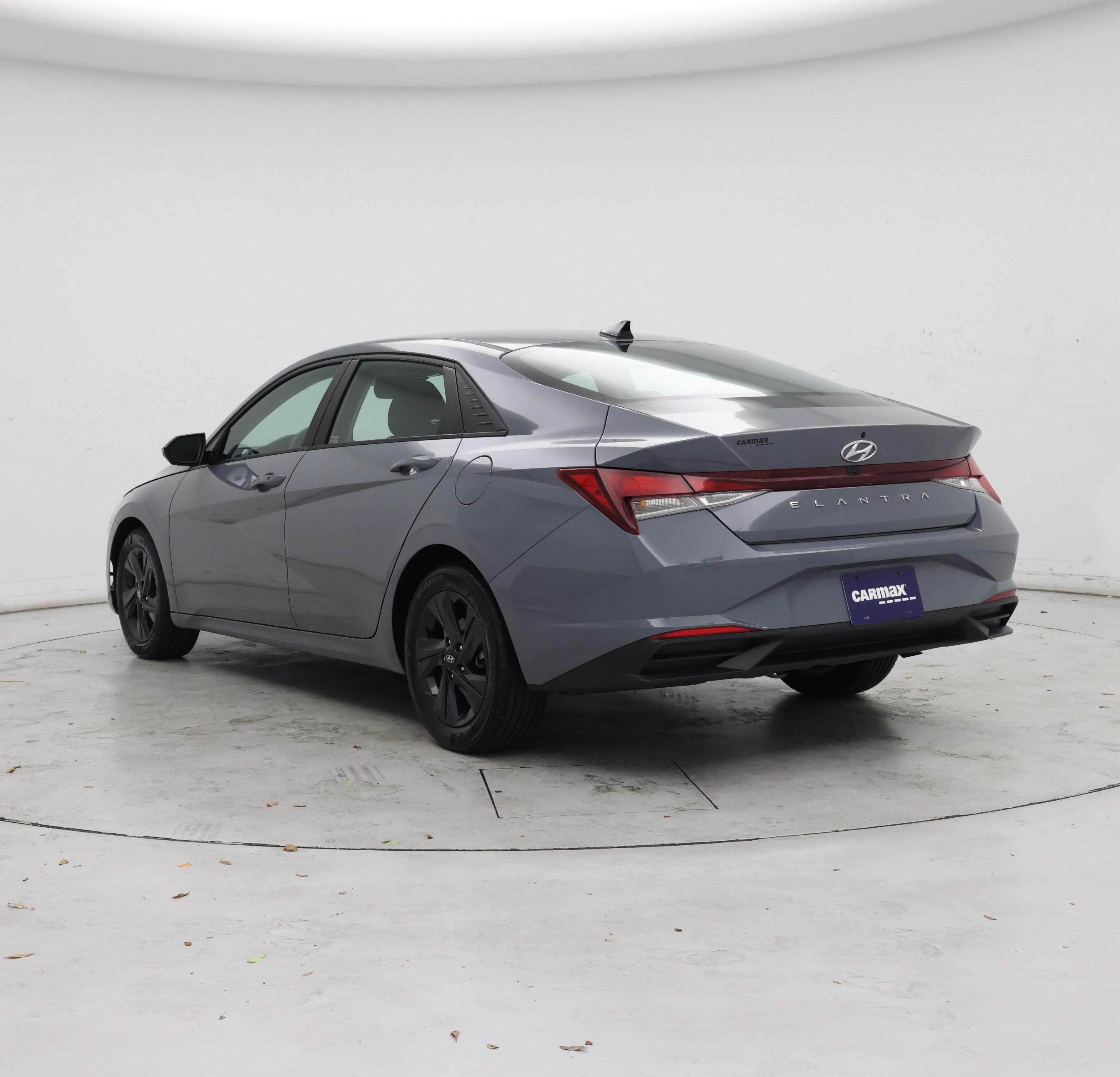 Thumbnail: 2022 Hyundai Elantra - 2