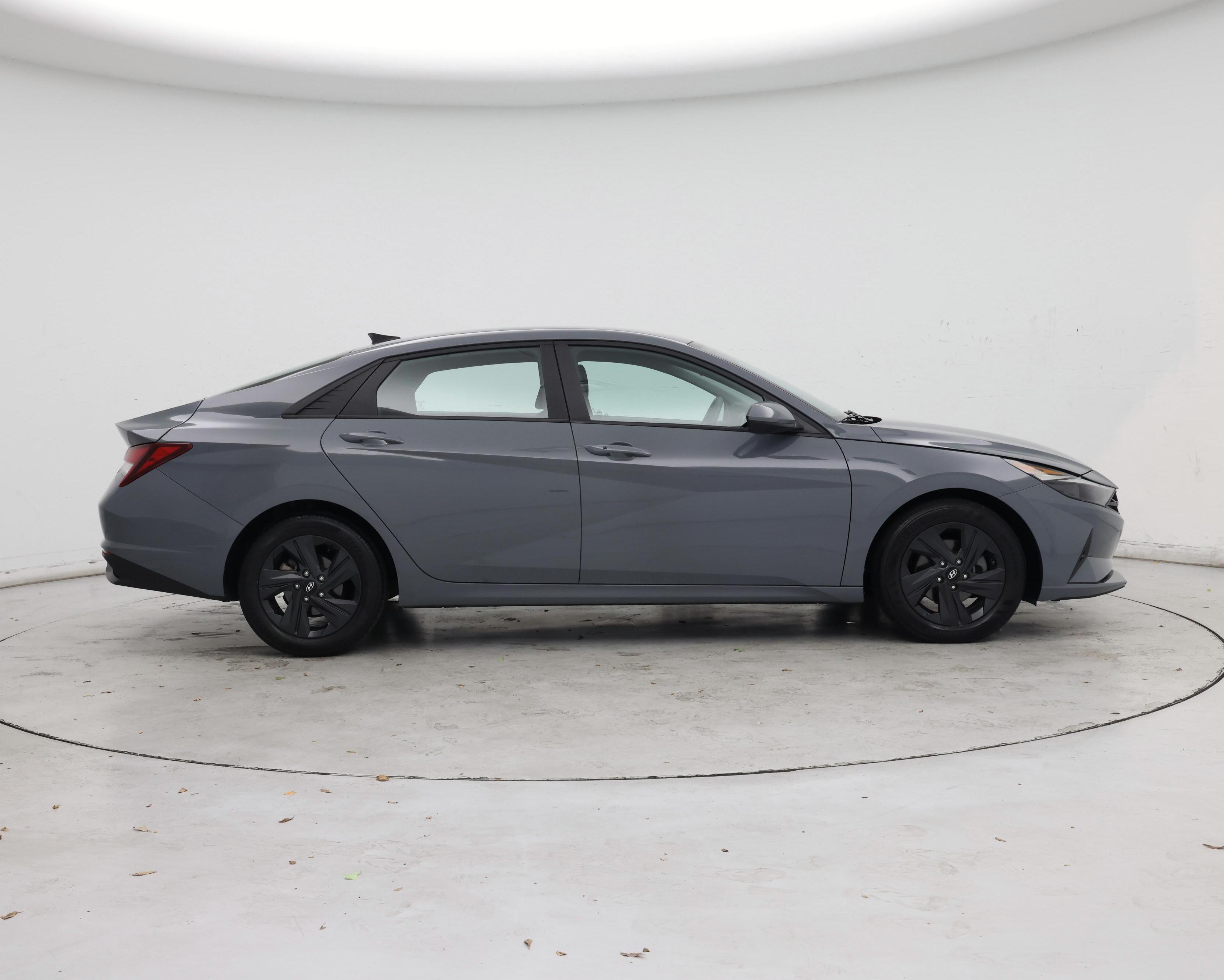 Thumbnail: 2022 Hyundai Elantra - 7