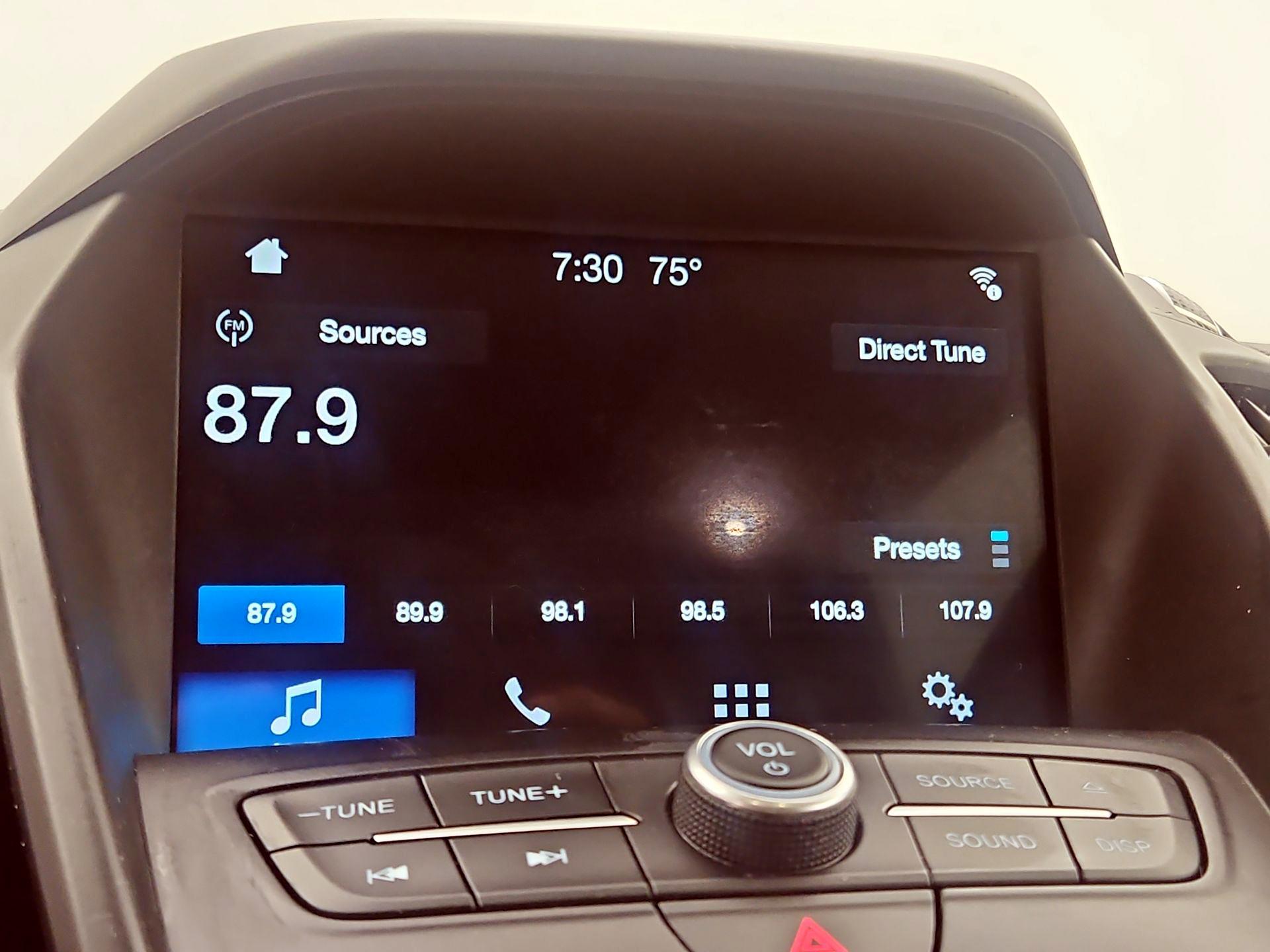 Thumbnail: 2017 Ford Escape - 15