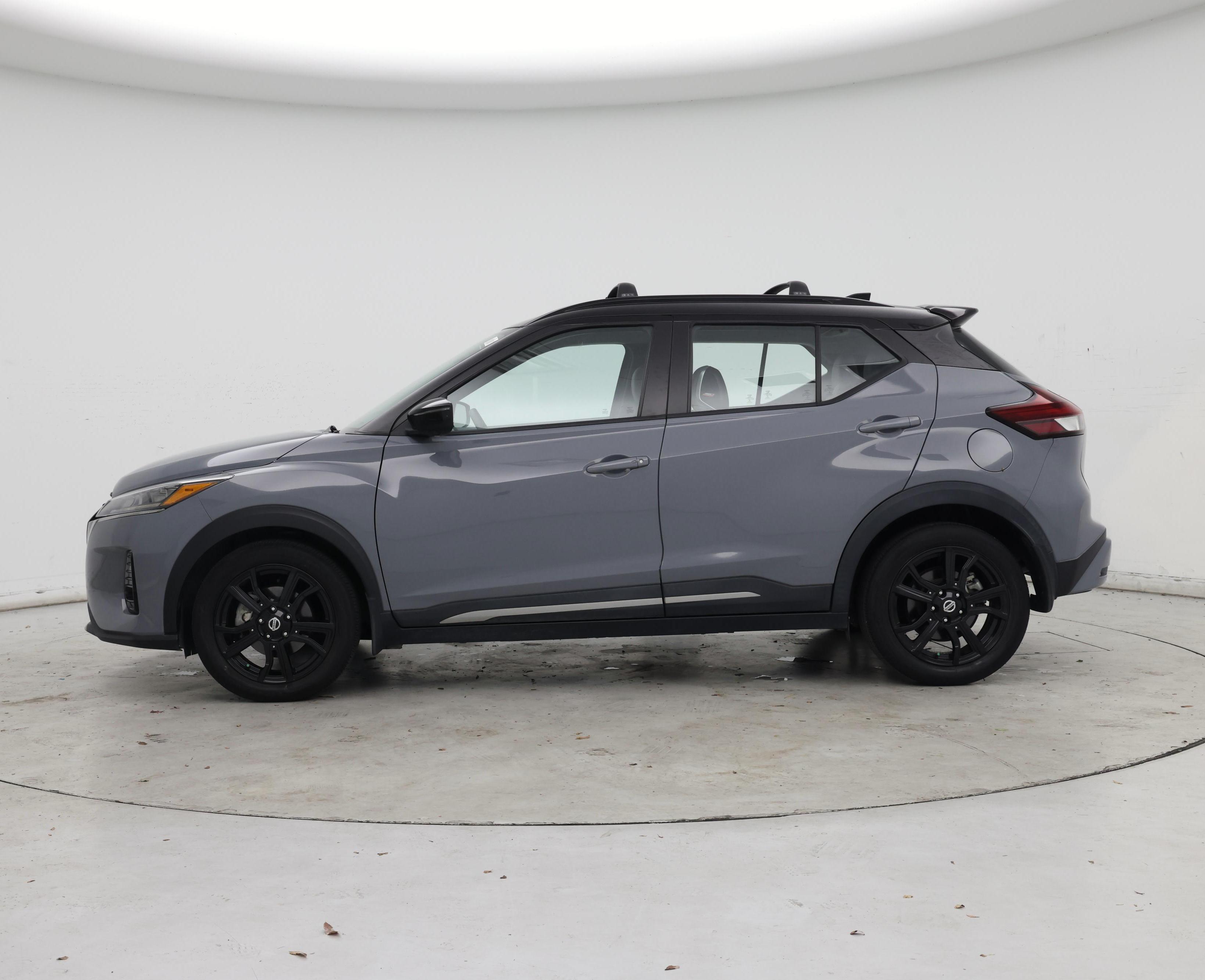 Thumbnail: 2021 Nissan Kicks - 3