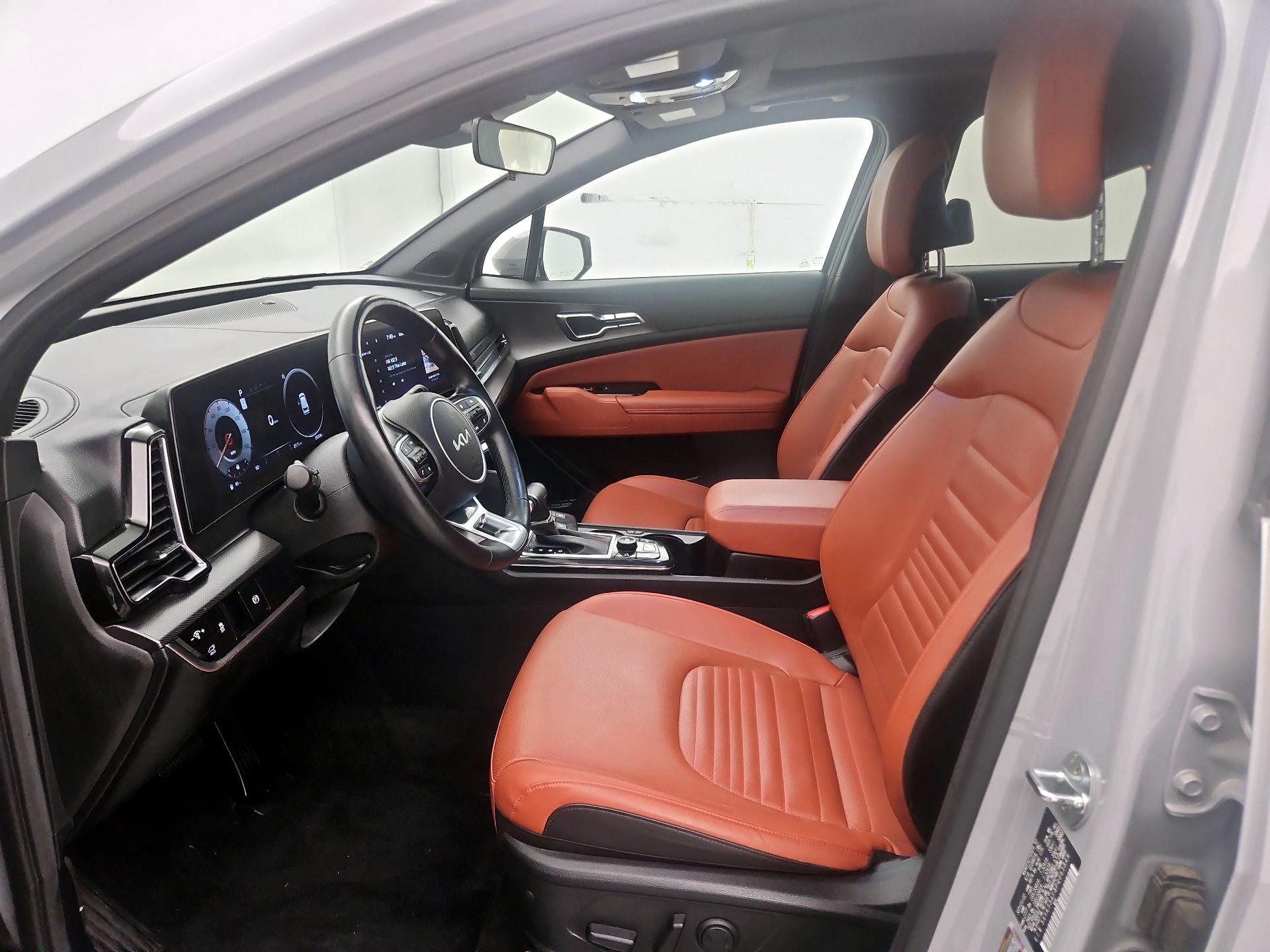Thumbnail: 2023 Kia Sportage - 11