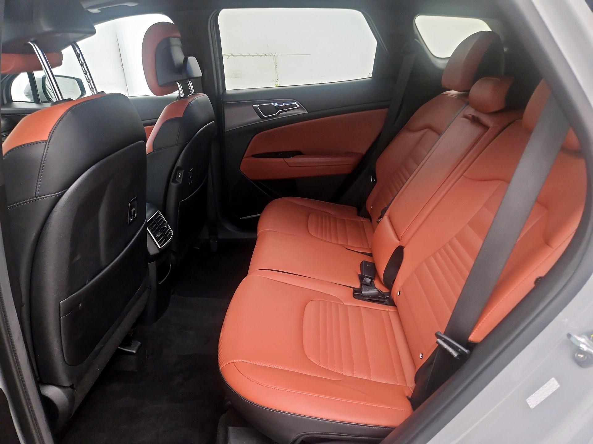 Thumbnail: 2023 Kia Sportage - 19