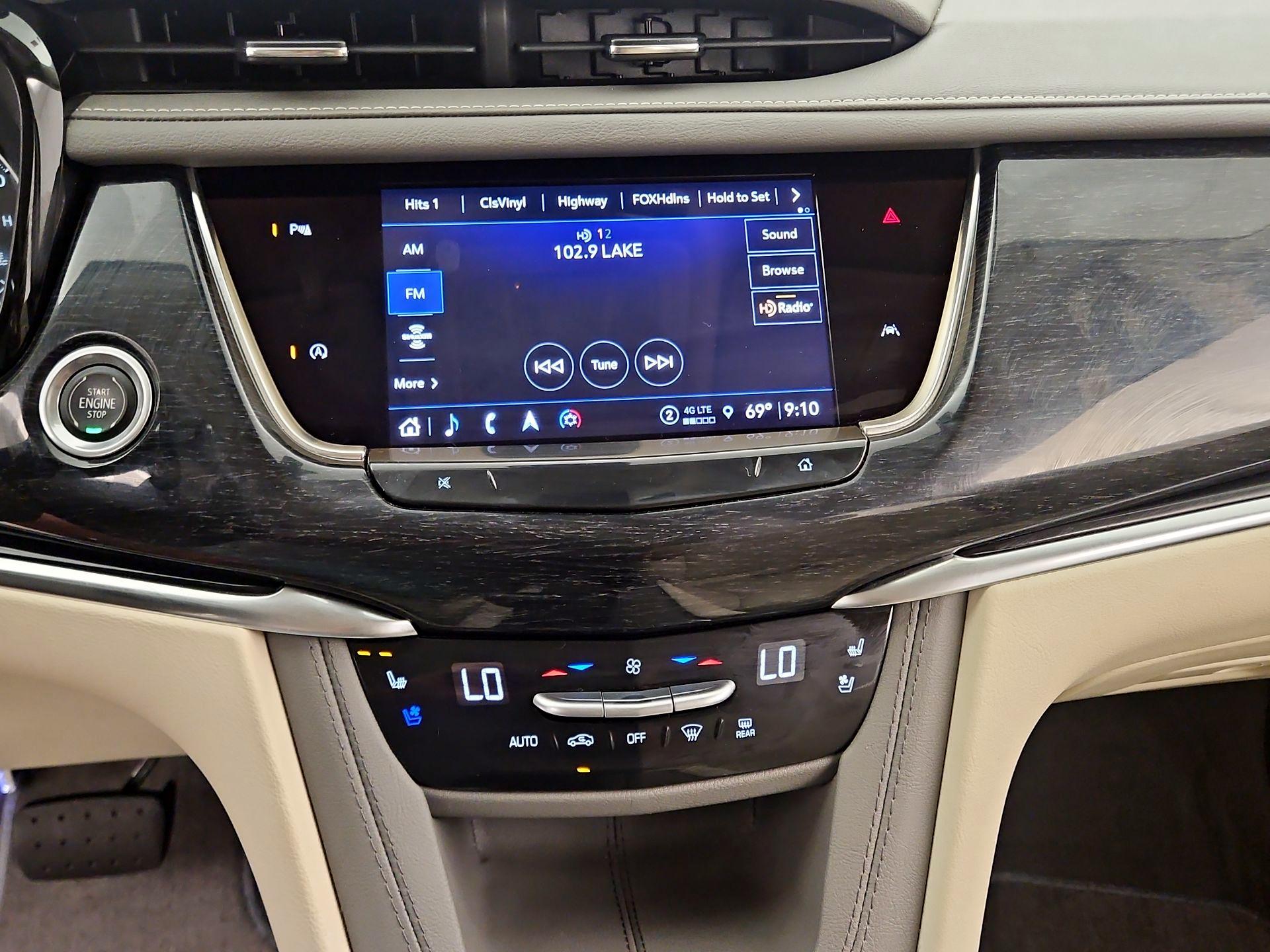 Thumbnail: 2023 Cadillac XT6 - 15