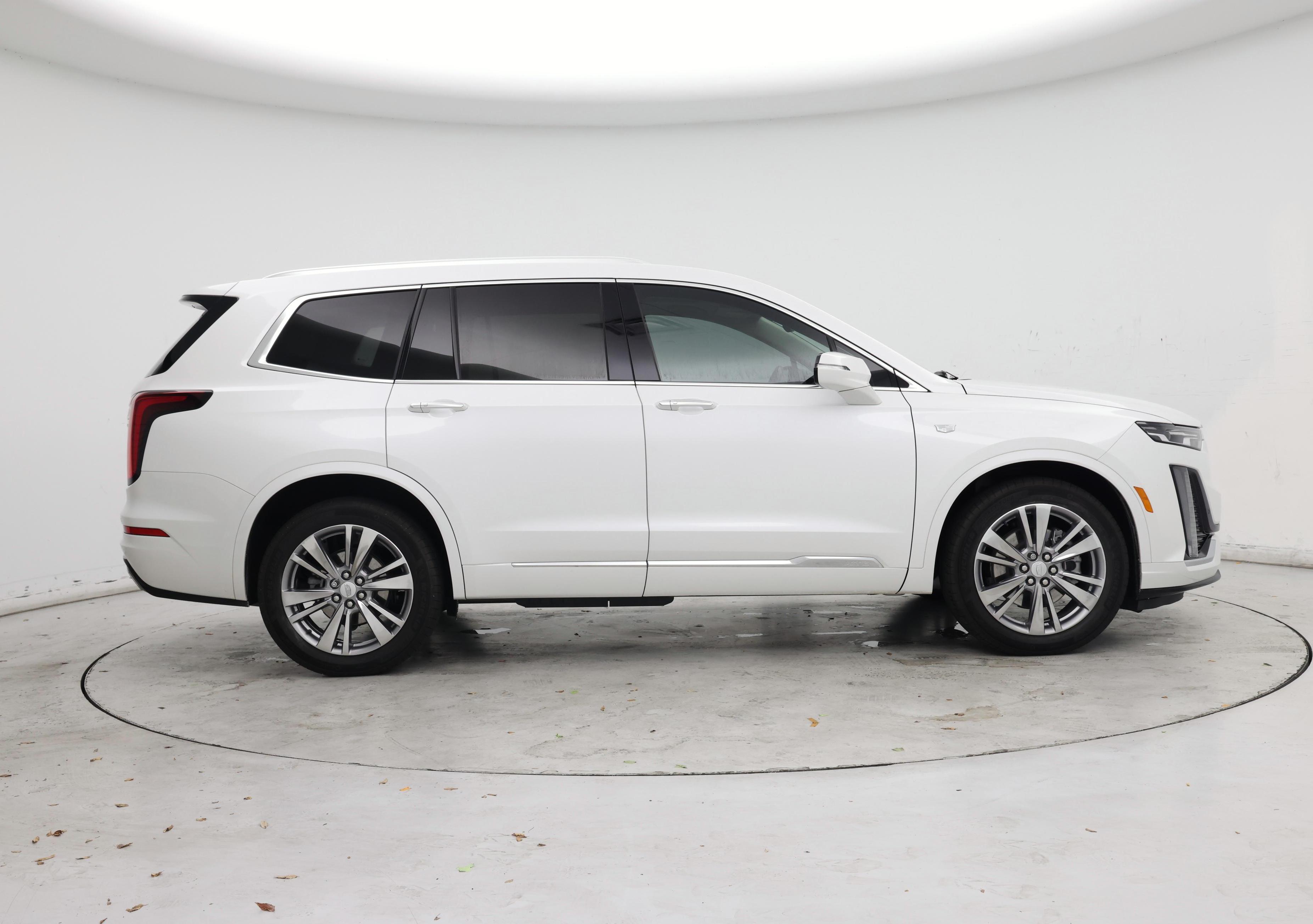 Thumbnail: 2023 Cadillac XT6 - 7