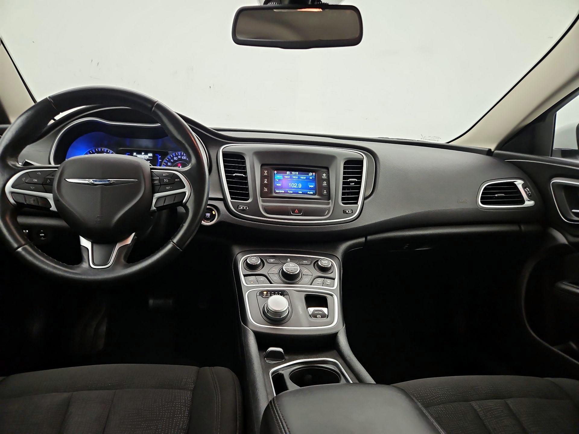 Thumbnail: 2015 Chrysler 200 - 9