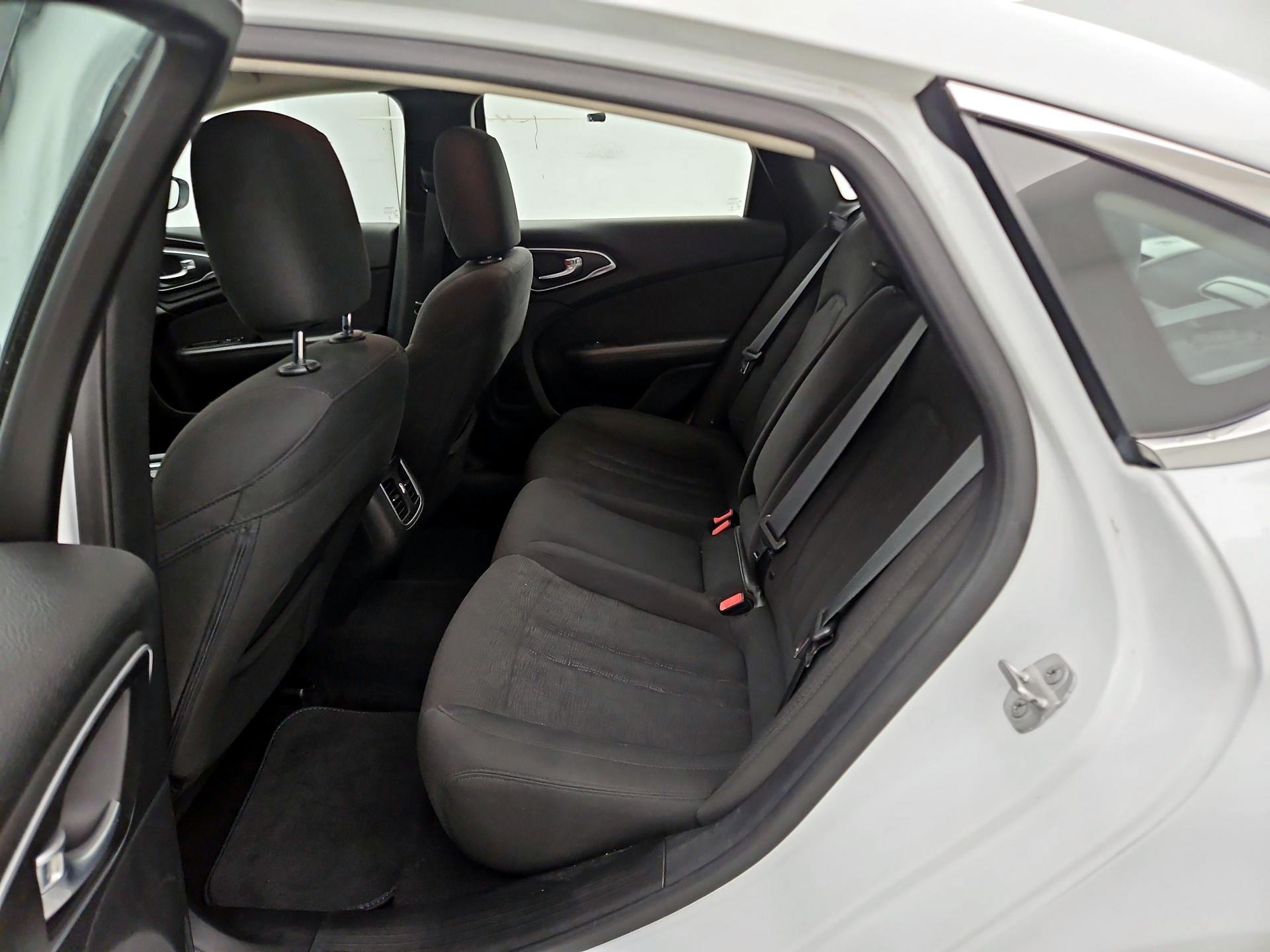 Thumbnail: 2015 Chrysler 200 - 19