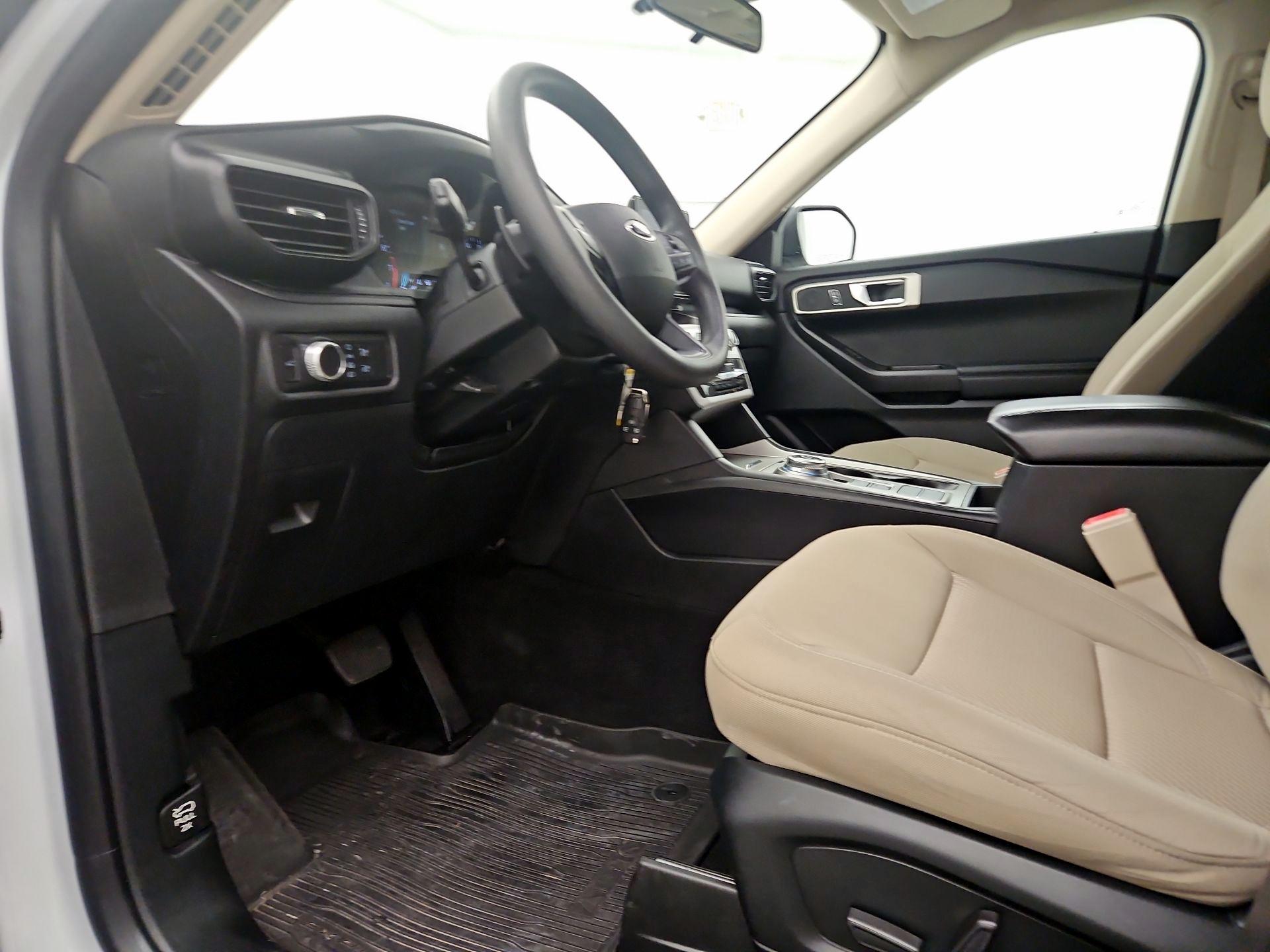 Thumbnail: 2020 Ford Explorer - 11