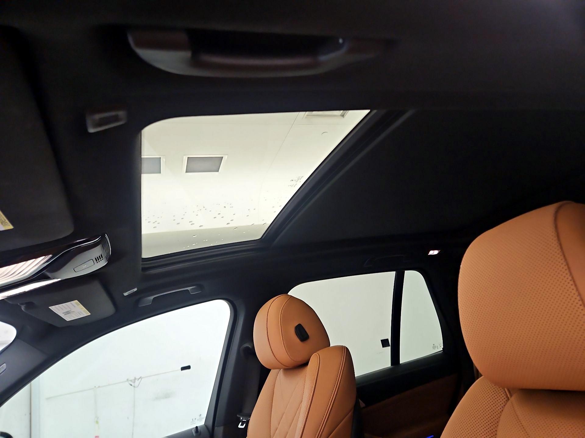 Thumbnail: 2023 BMW X5 - 20