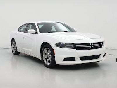 White 2016 Dodge Charger SE