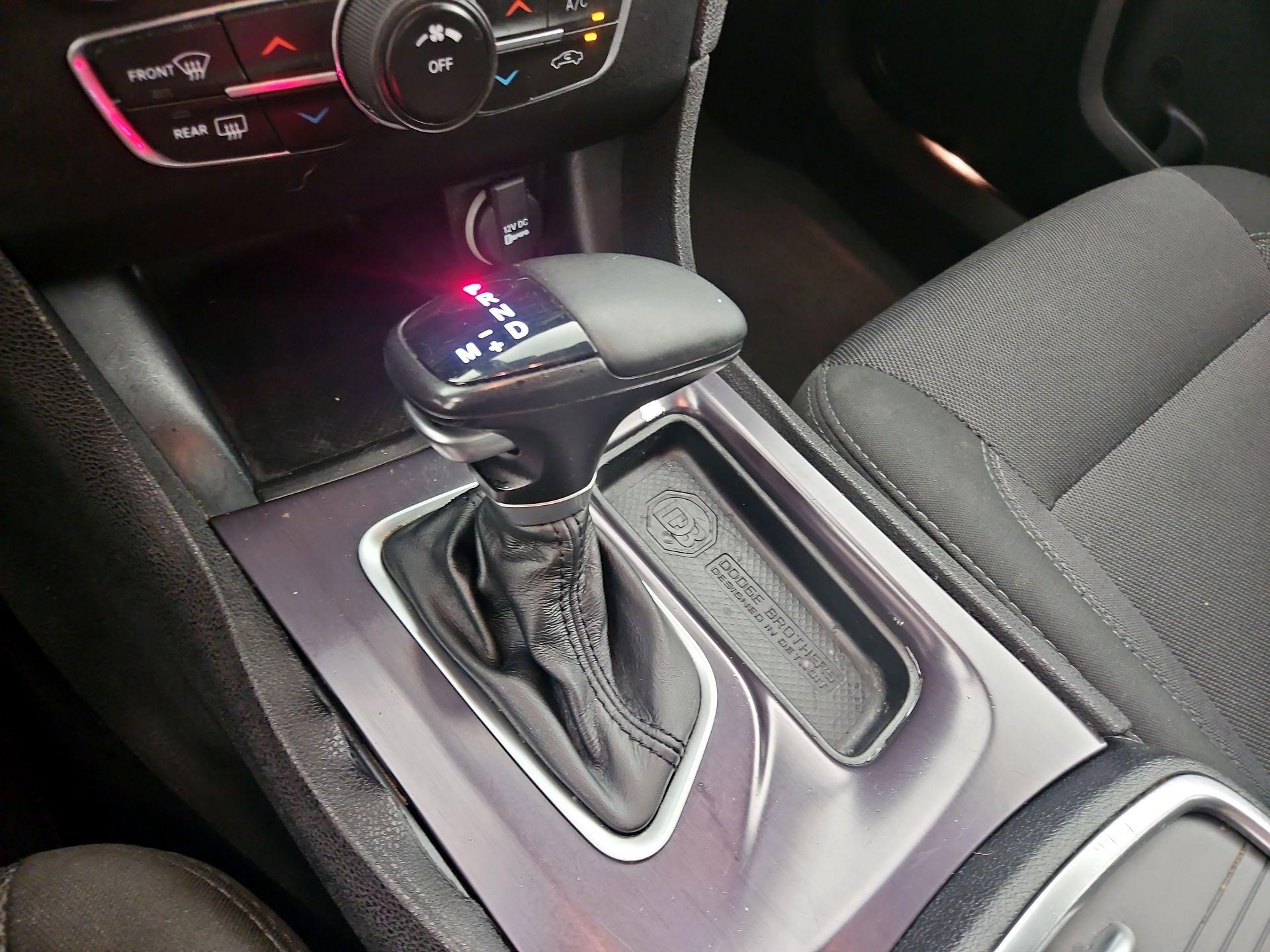 Thumbnail: 2016 Dodge Charger - 16