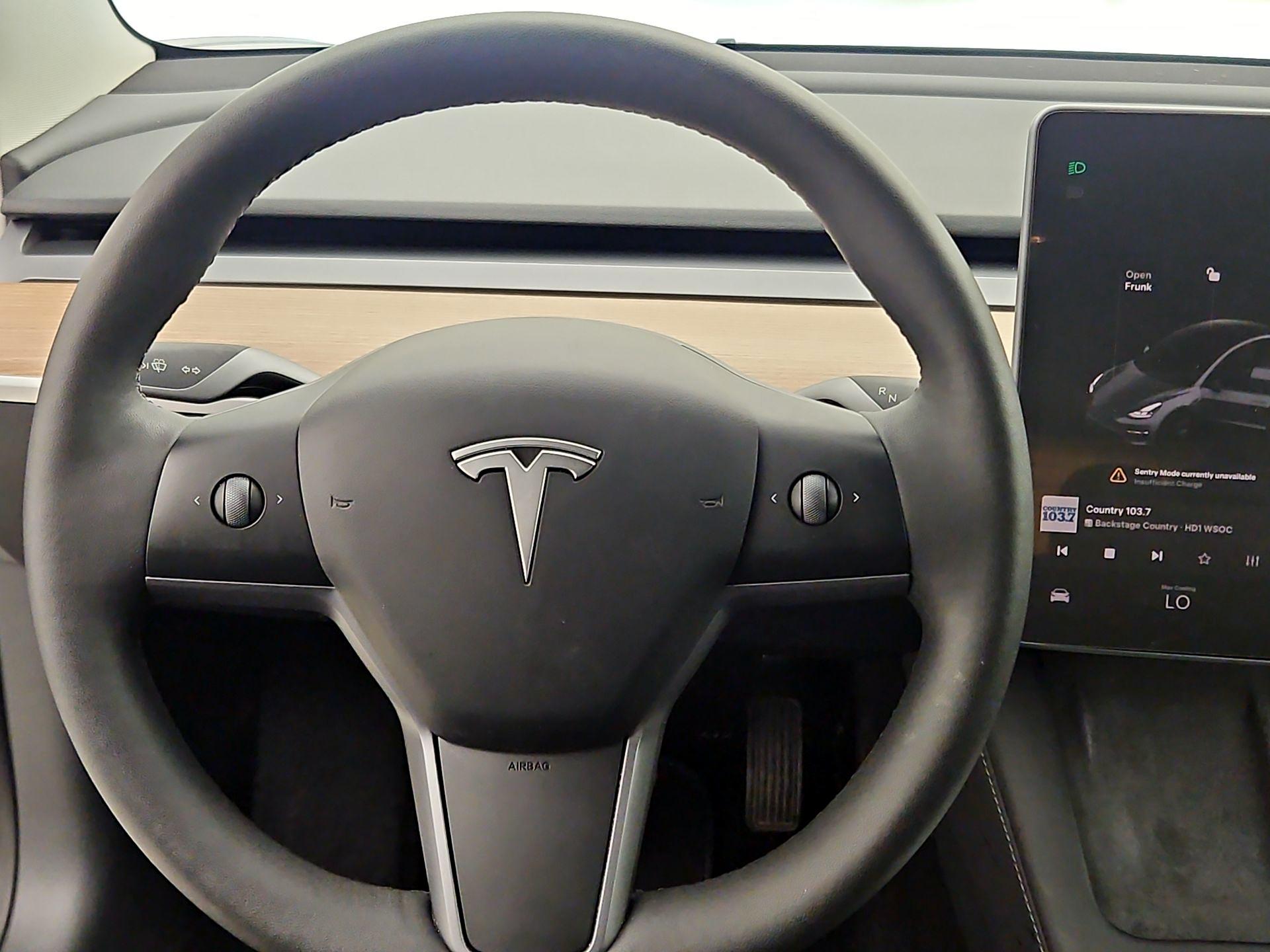 Thumbnail: 2023 Tesla Model 3 - 10