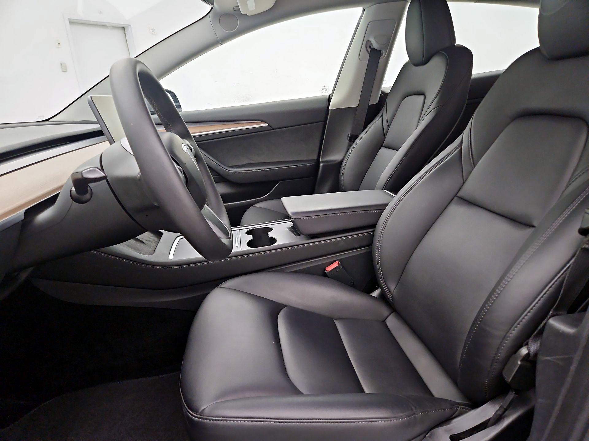 Thumbnail: 2023 Tesla Model 3 - 11
